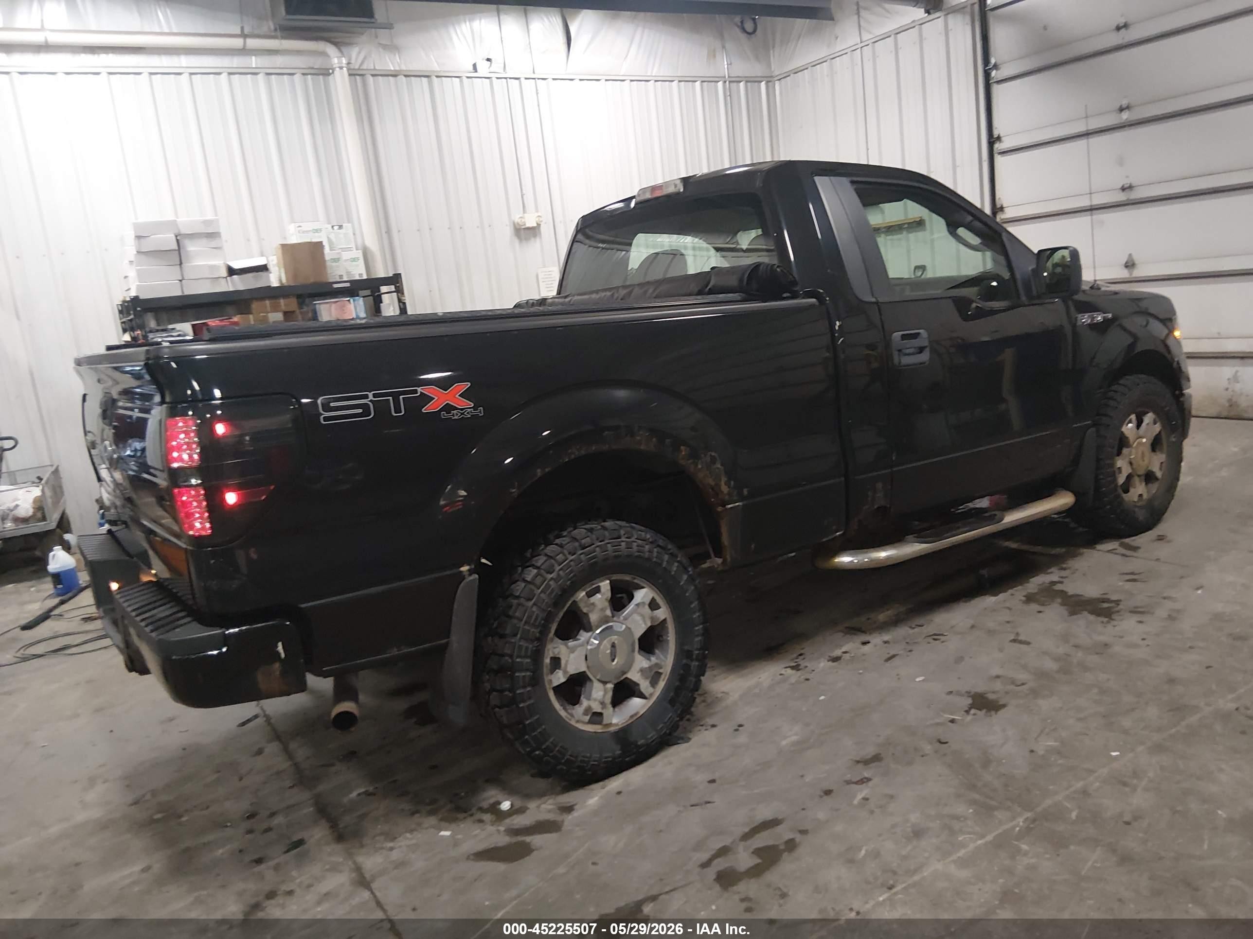 2010 Ford F-150 Stx Черный vin: 1FTMF1EW7AKB24176