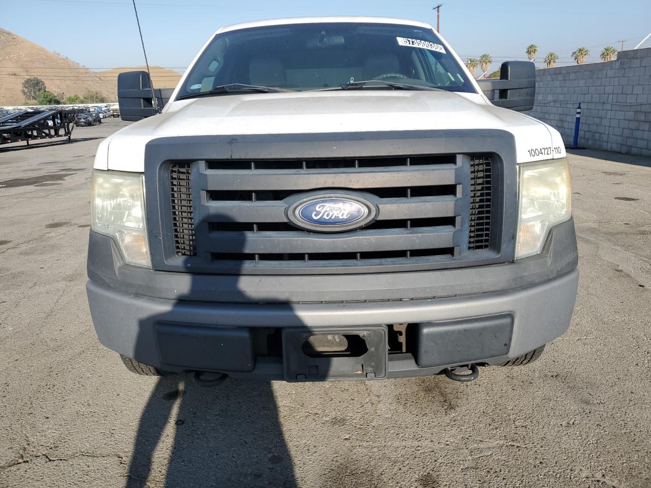 2010 Ford F150 White vin: 1FTMF1EWXAKE81223 Damage: Grille, Chipped, 10 Or More