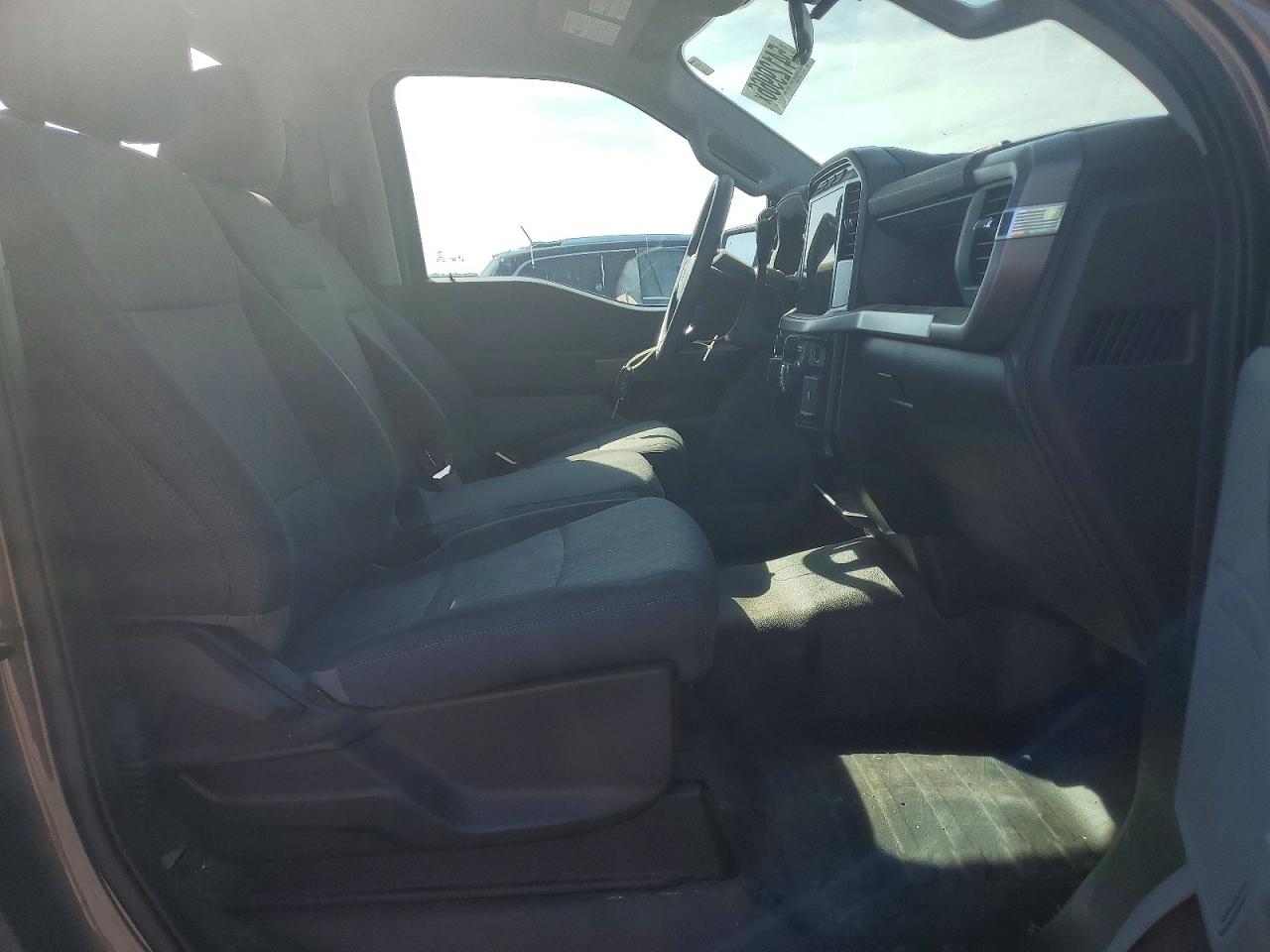 2024 Ford F150 Xl Серый vin: 1FTMF1KP2RKD16176