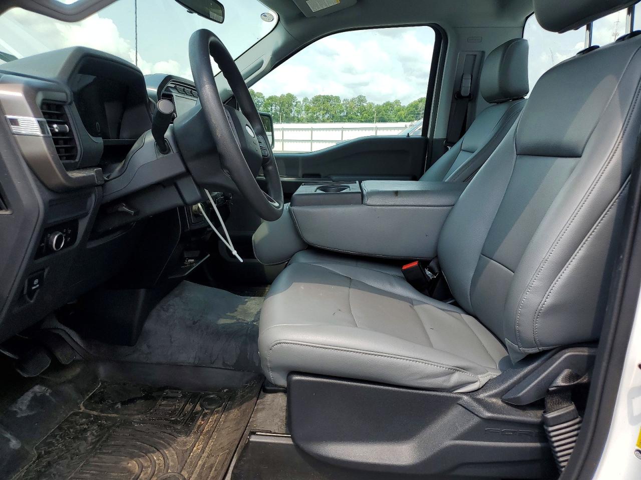 2024 Ford F150 Xl White vin: 1FTMF1KP2RKF59051