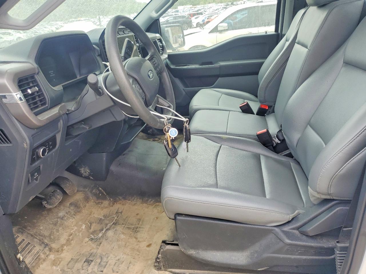 2024 Ford F150 Xl White vin: 1FTMF1LP1RKF69651