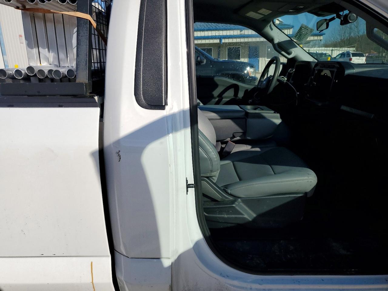 2024 Ford F150 Xl White vin: 1FTMF1LP1RKF69651
