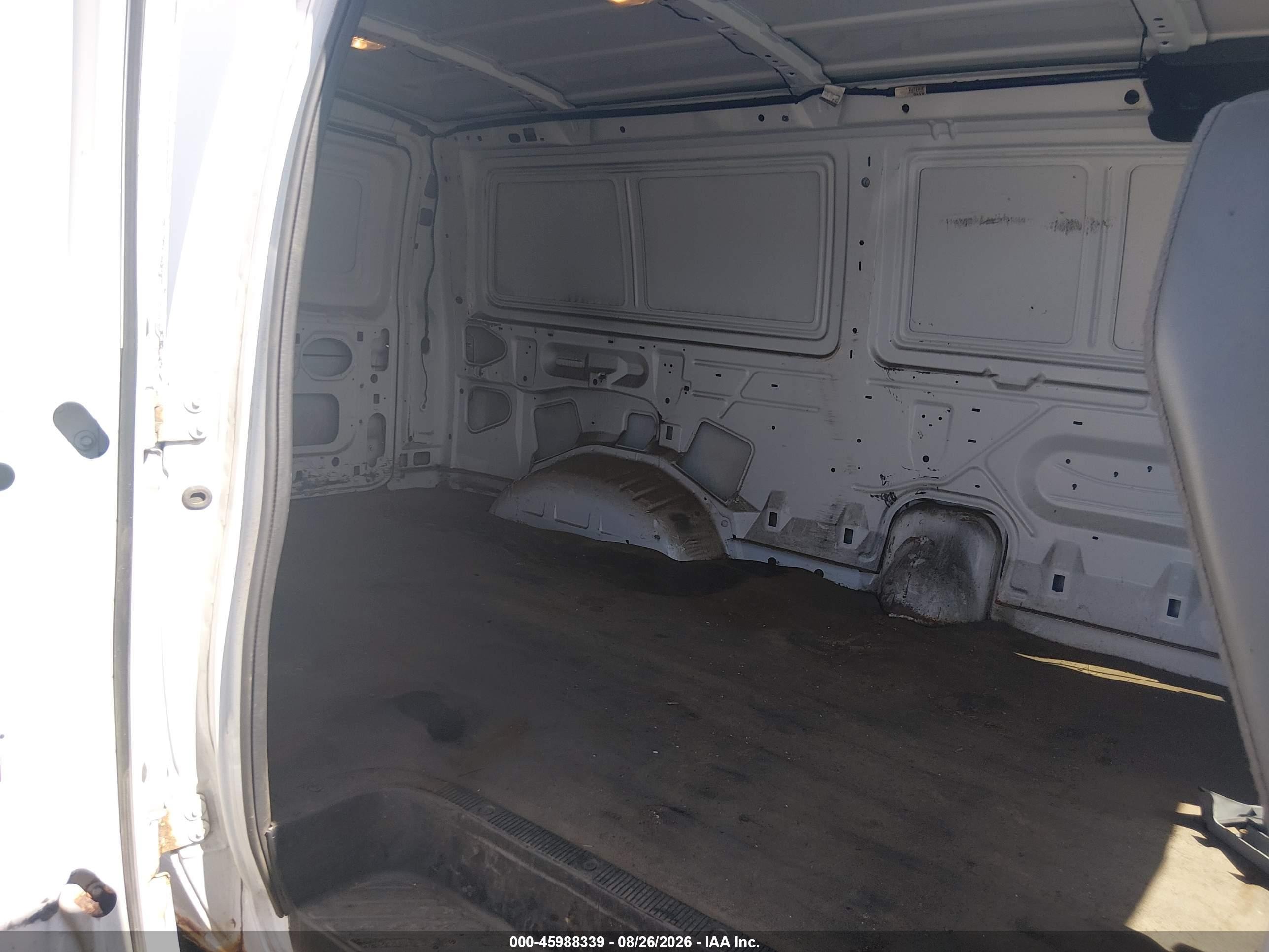 2008 Ford E-150 Commercial/recreational White vin: 1FTNE14W08DA34696