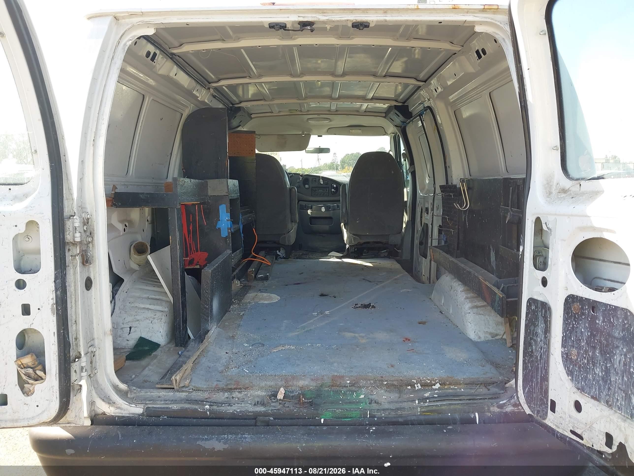 2007 Ford E-150 Commercial/recreational White vin: 1FTNE14W17DB35793