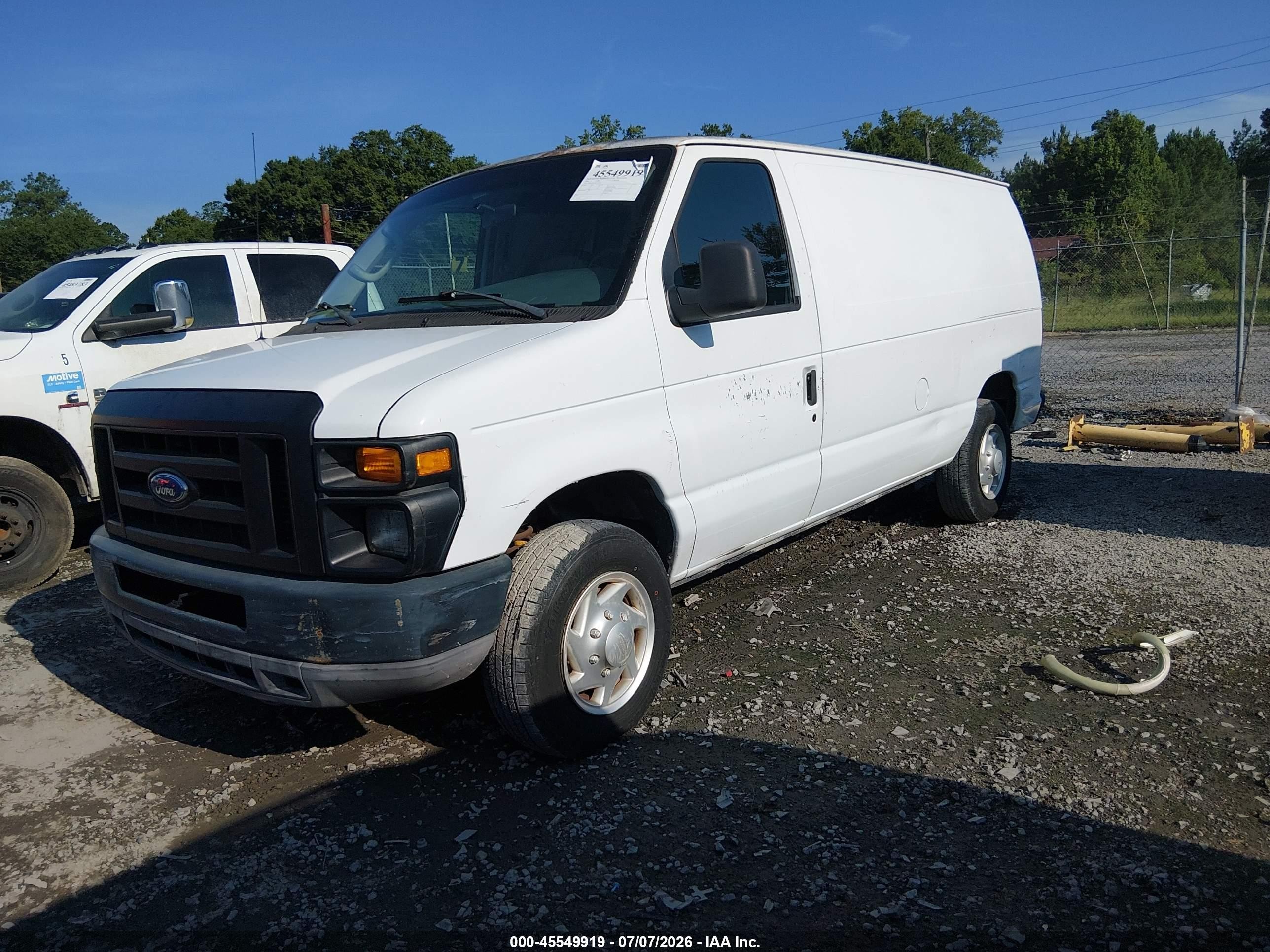 2008 Ford E-150 Commercial/recreational White vin: 1FTNE14W18DA07698