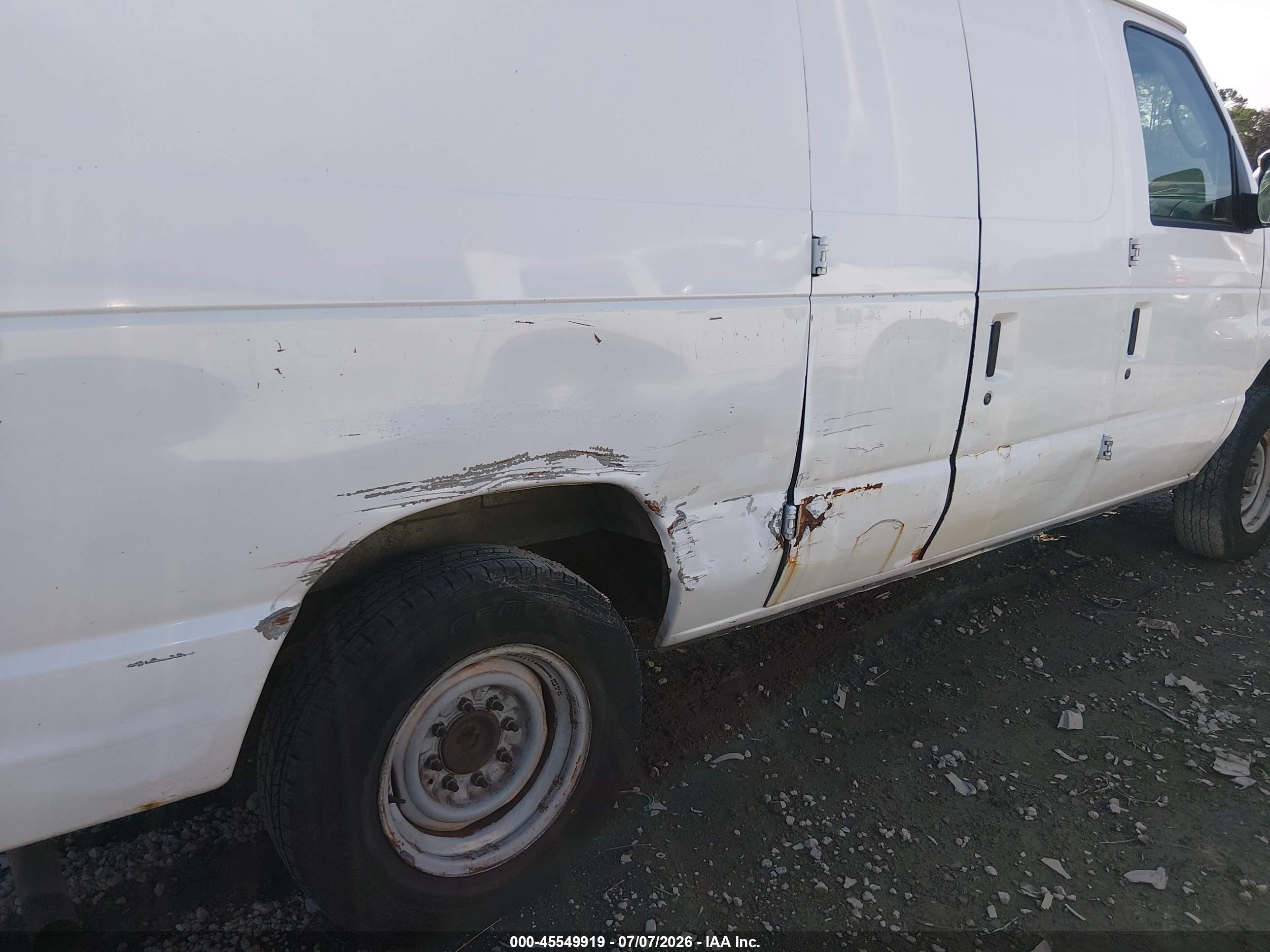 2008 Ford E-150 Commercial/recreational White vin: 1FTNE14W18DA07698