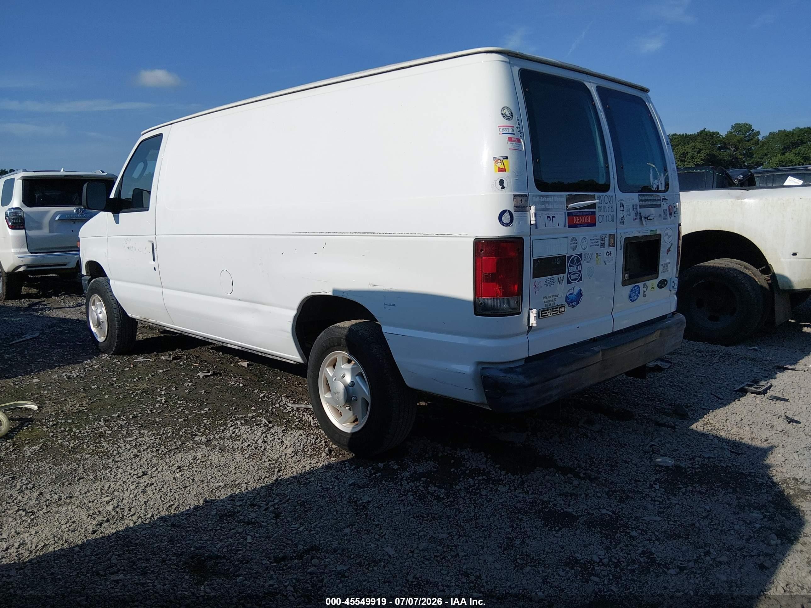 2008 Ford E-150 Commercial/recreational White vin: 1FTNE14W18DA07698