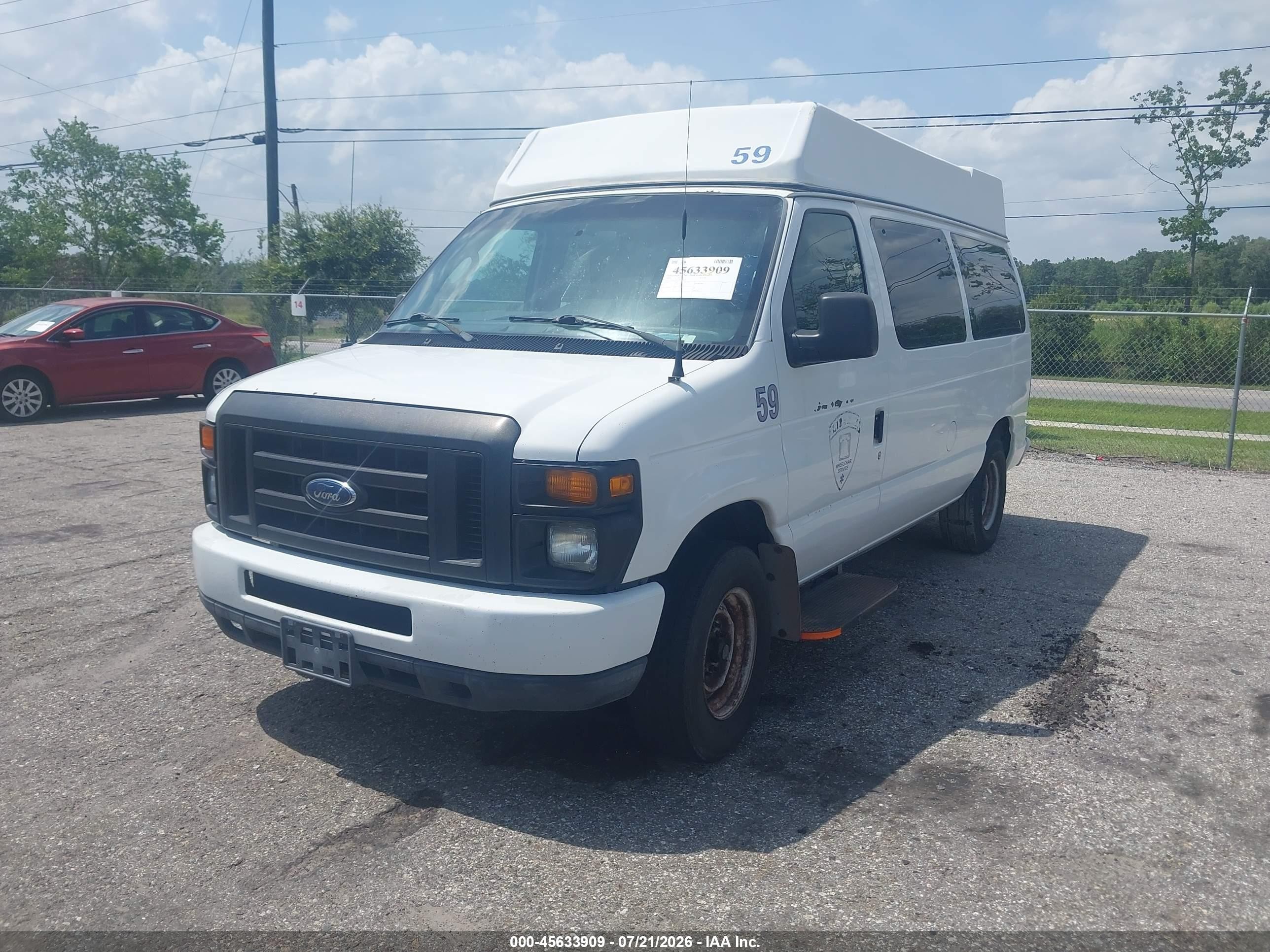 2009 Ford E-150 Commercial/recreational White vin: 1FTNE14W19DA88669