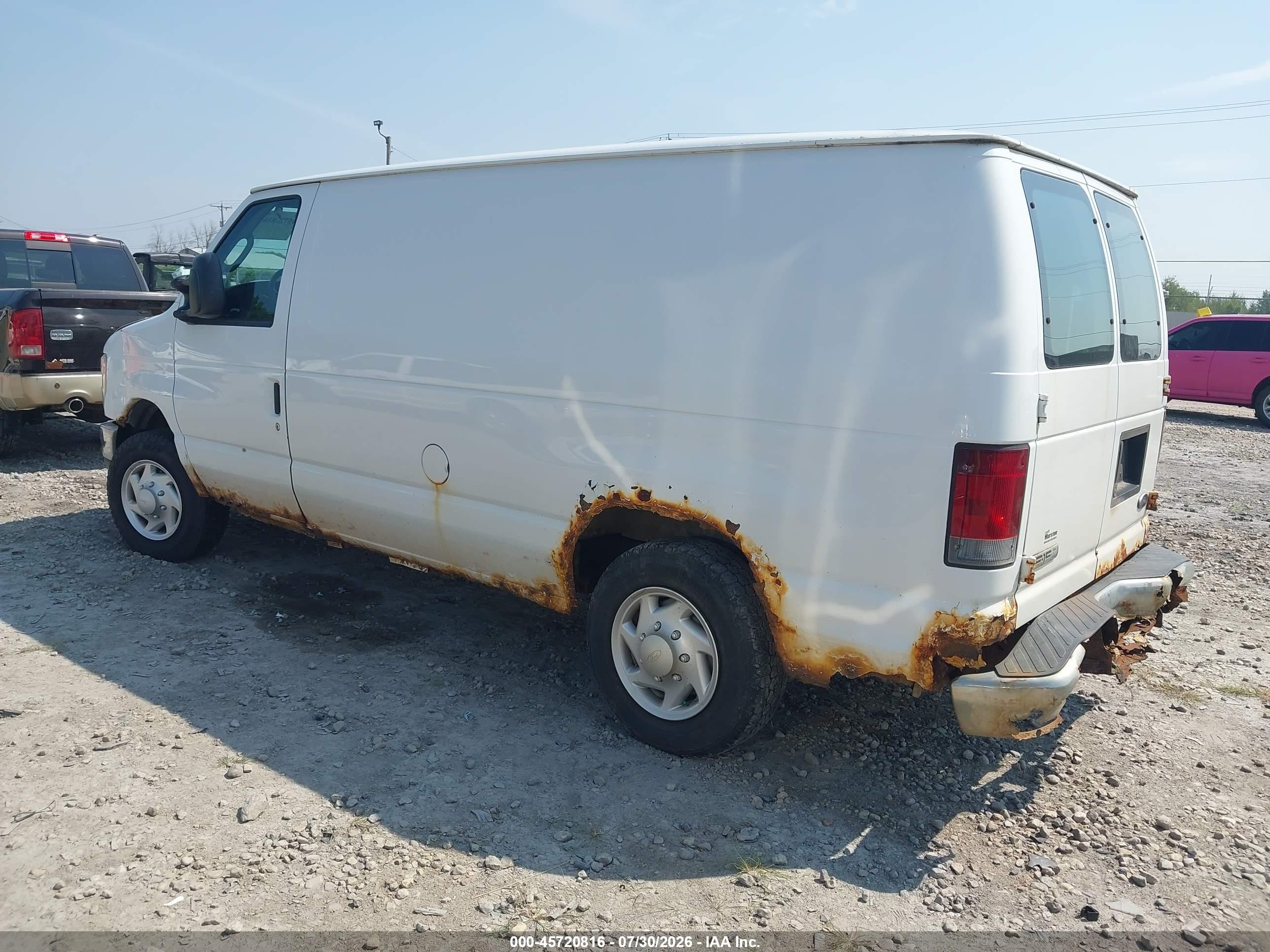 2008 Ford E-150 Commercial/recreational White vin: 1FTNE14W28DA13686