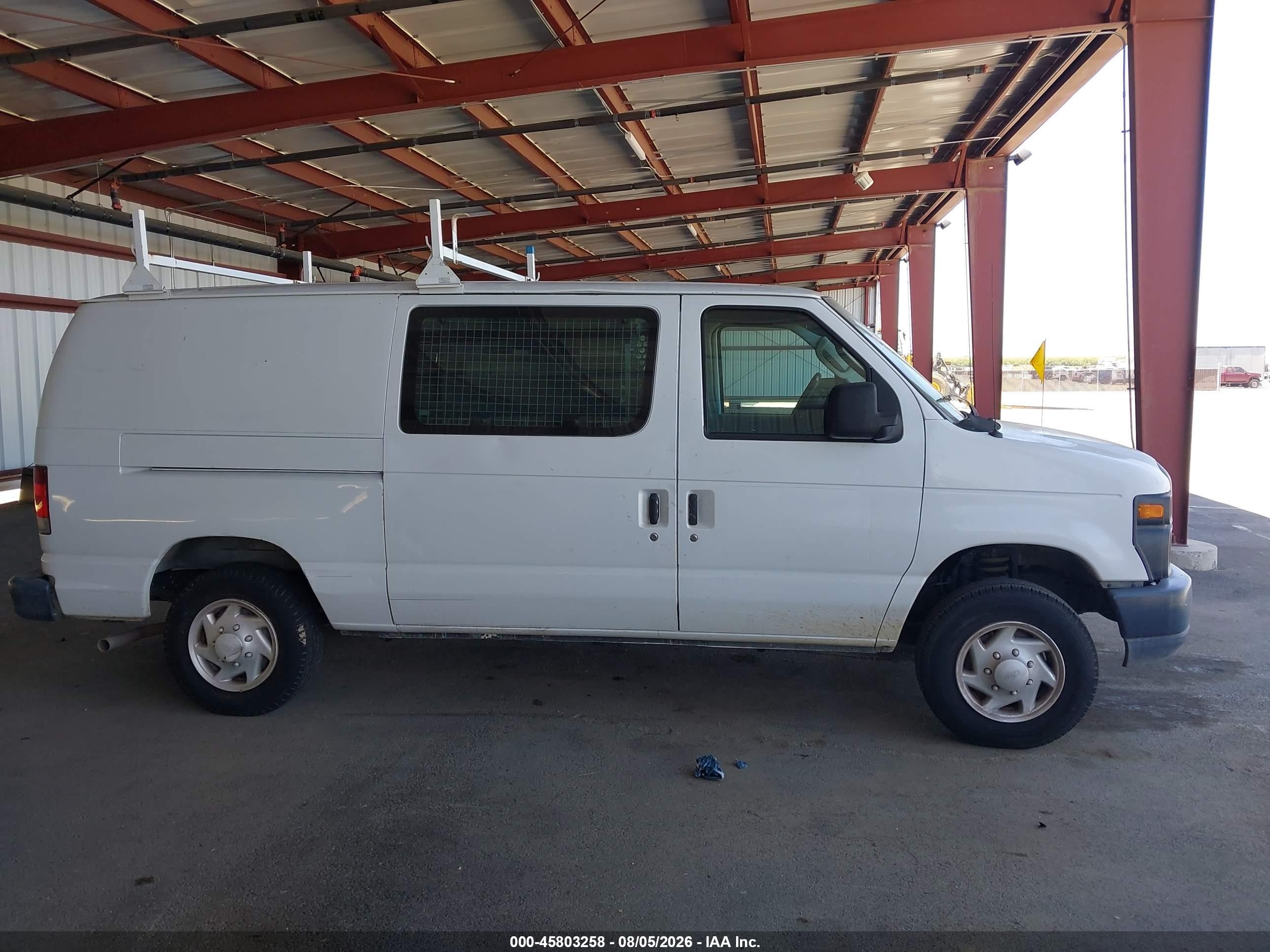 2008 Ford E-150 Commercial/recreational White vin: 1FTNE14W38DA35437