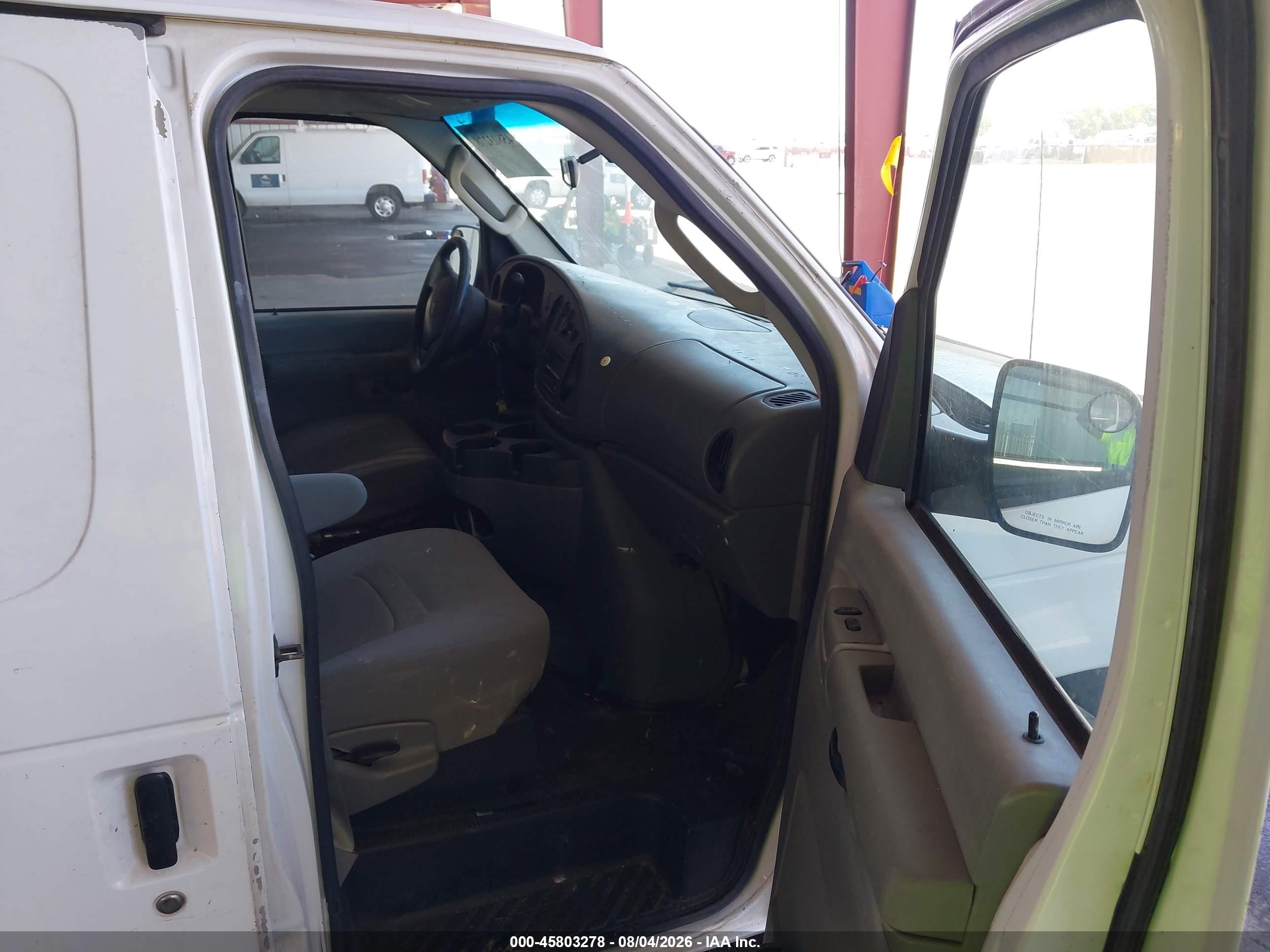 2008 Ford E-150 Commercial/recreational White vin: 1FTNE14W48DA13253