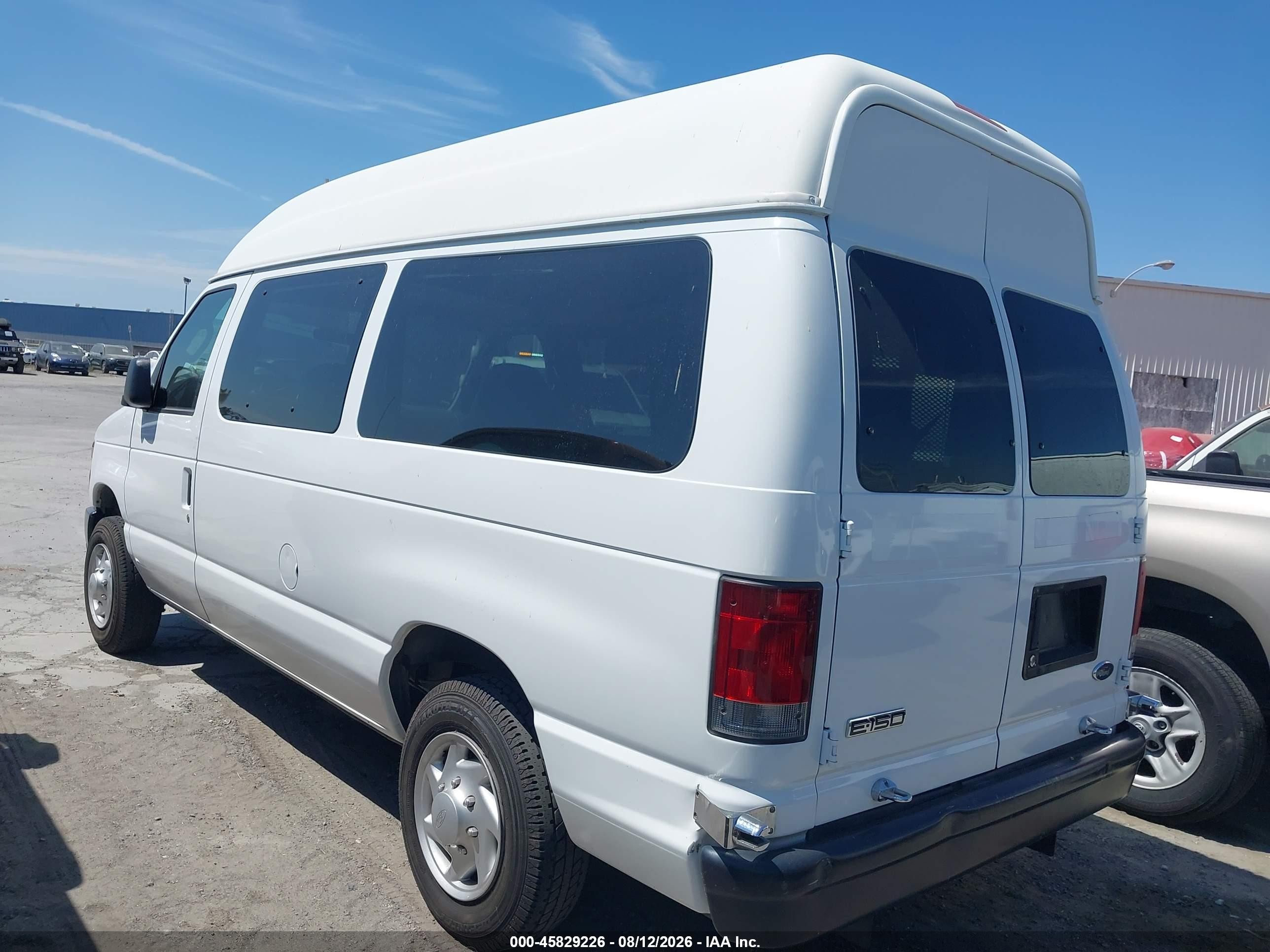 2008 Ford E-150 Commercial/recreational White vin: 1FTNE14W48DB13269