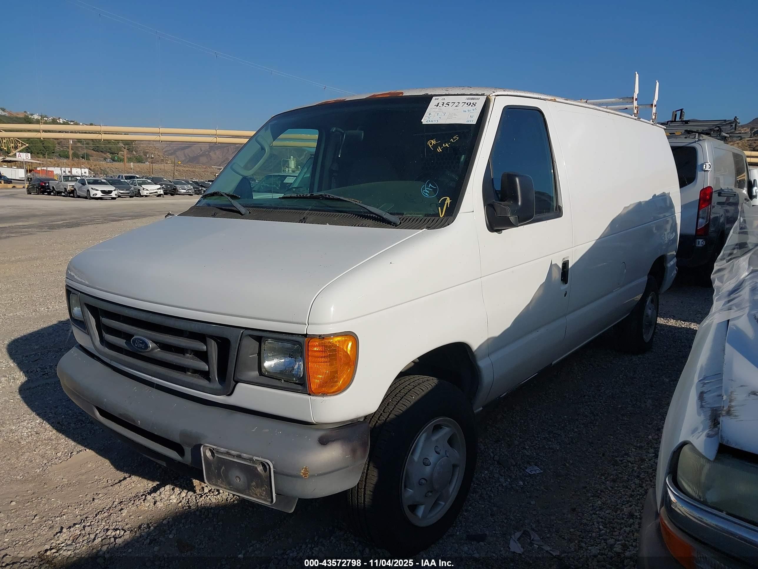 2007 Ford E-150 Commercial/recreational Белый vin: 1FTNE14W57DB21492