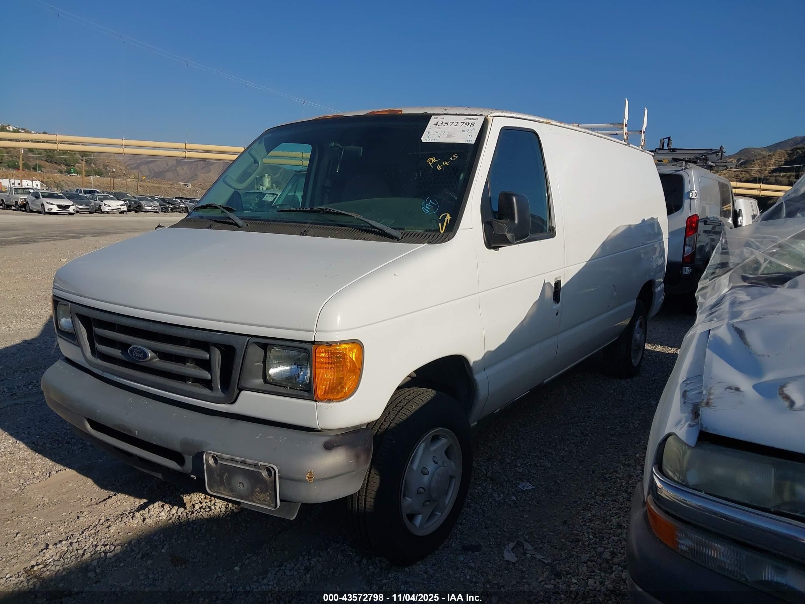 2007 Ford E-150 Commercial/recreational Белый vin: 1FTNE14W57DB21492