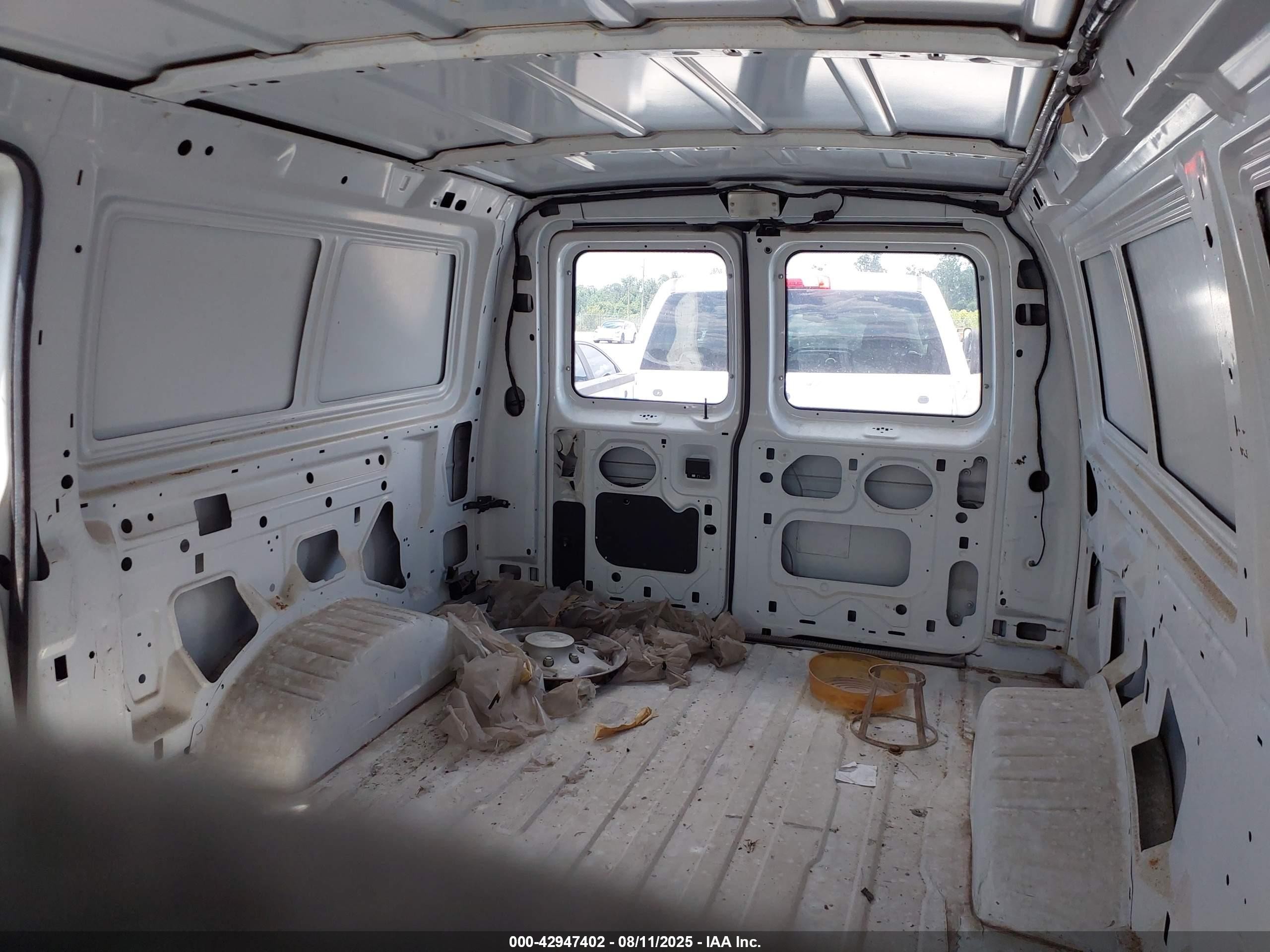 2007 Ford E-150 Commercial/recreational Белый vin: 1FTNE14W67DA41957