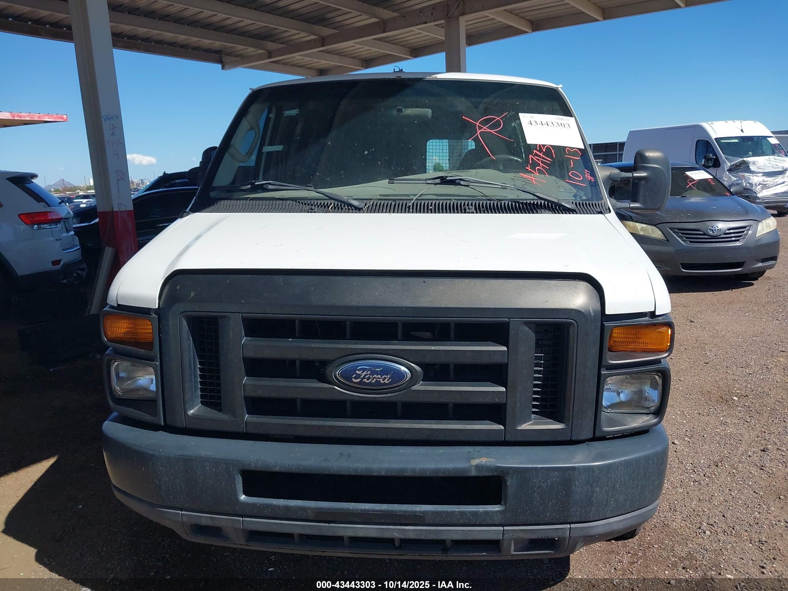 2008 Ford E-150 Commercial/recreational White vin: 1FTNE14W68DA57173