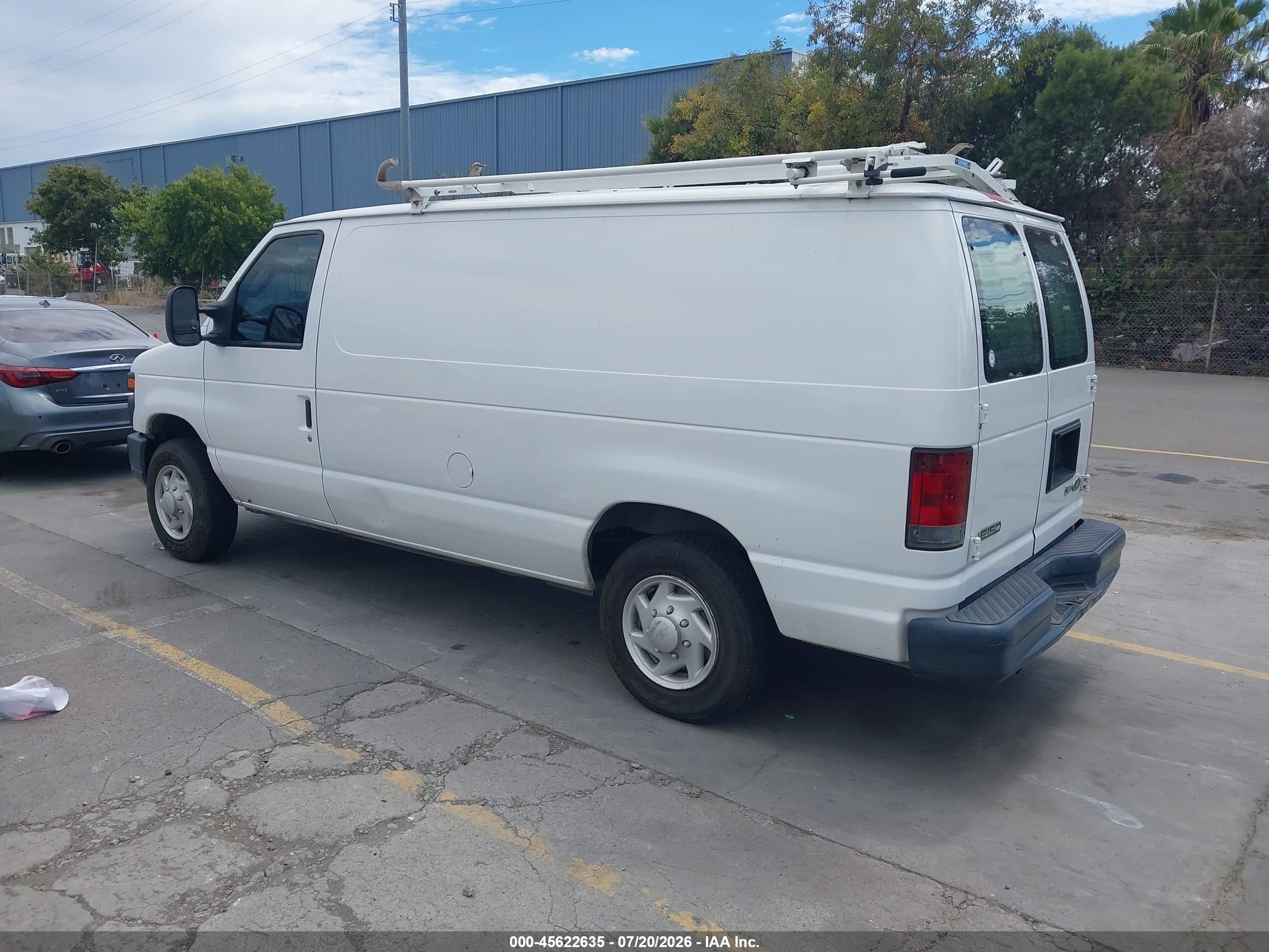 2009 Ford E-150 Commercial/recreational Белый vin: 1FTNE14W69DA23669
