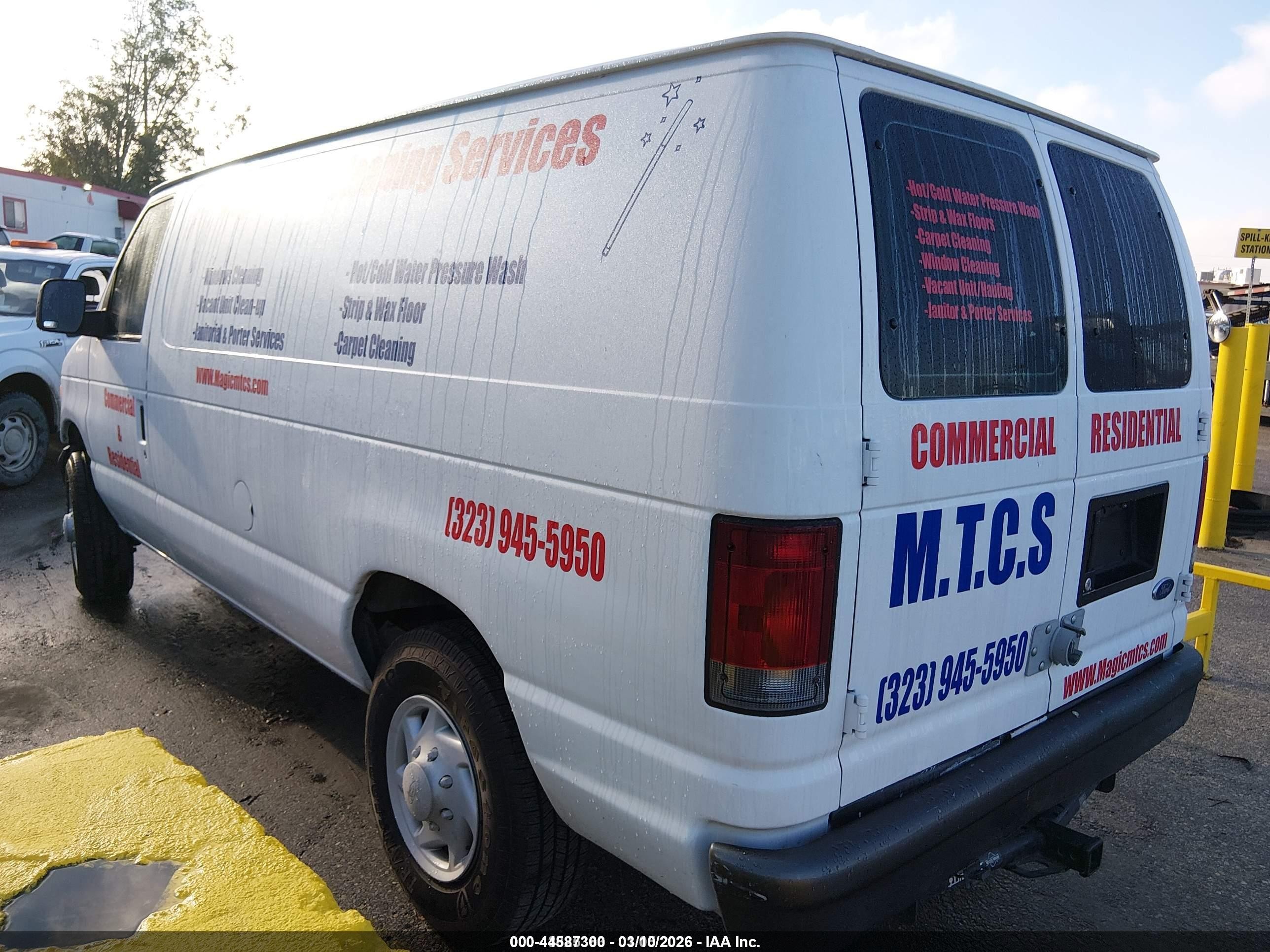 2007 Ford E-150 Commercial/recreational White vin: 1FTNE14W77DA26738