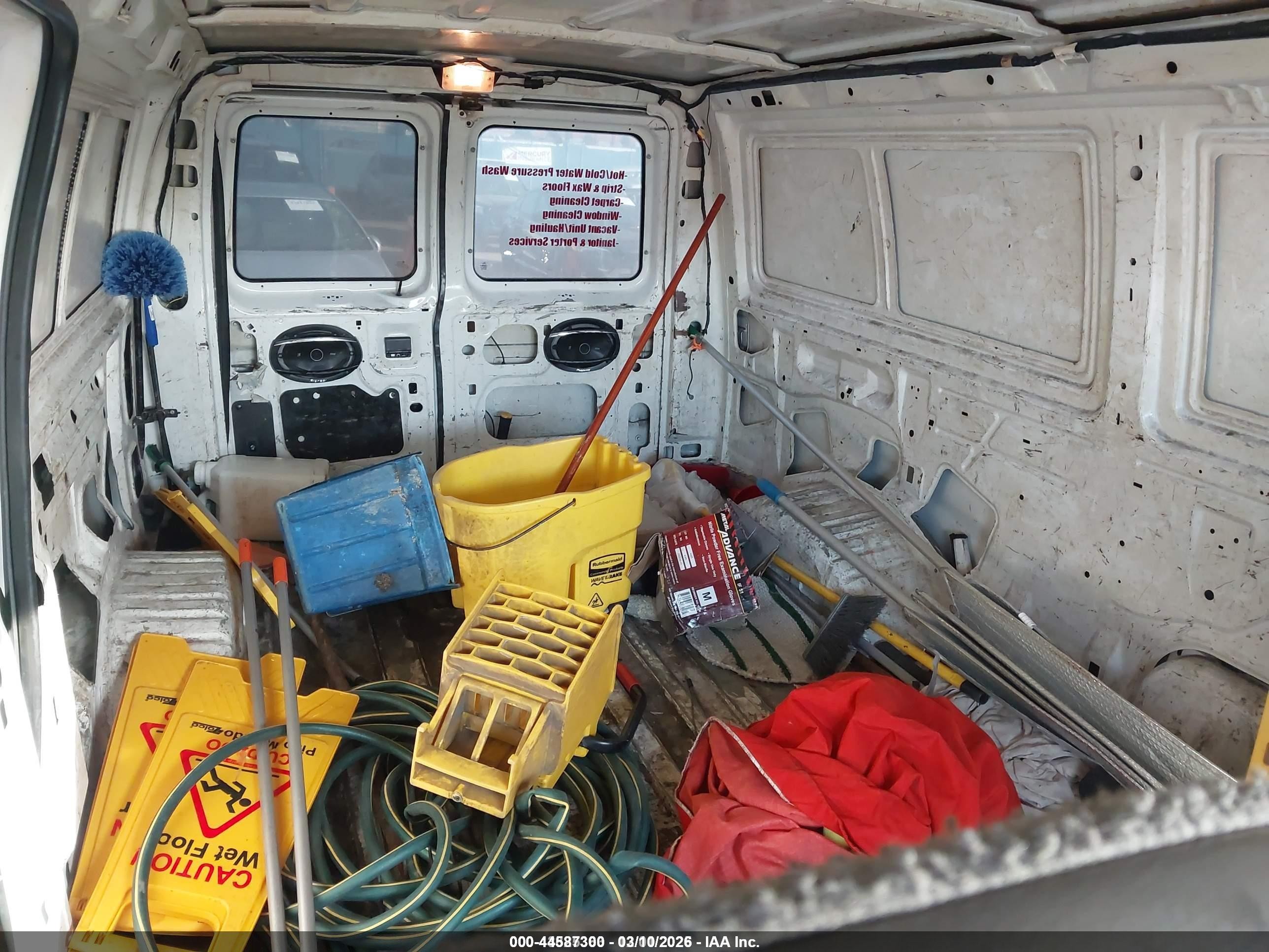 2007 Ford E-150 Commercial/recreational White vin: 1FTNE14W77DA26738