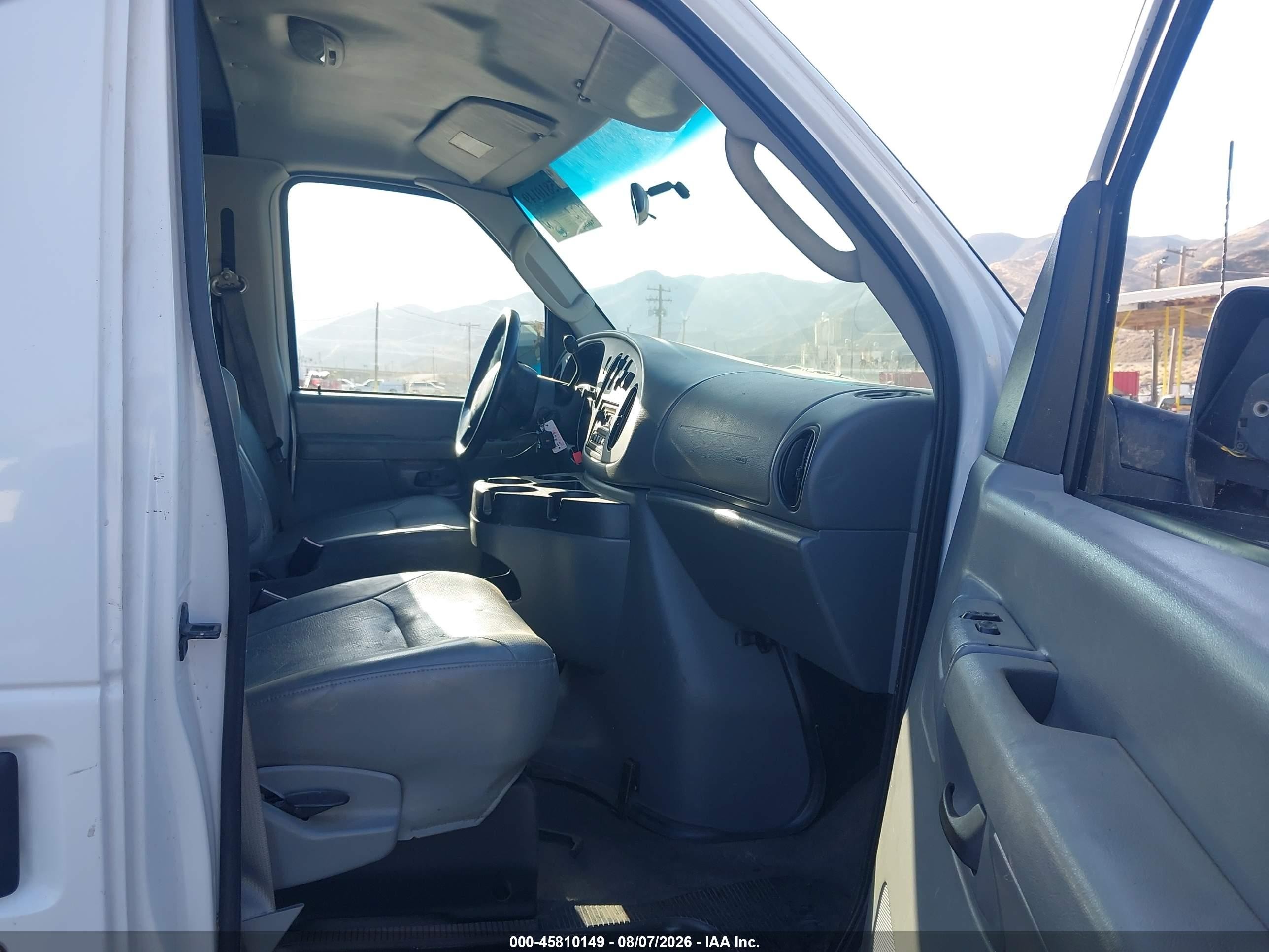 2008 Ford E-150   White vin: 1FTNE14W78DA19676