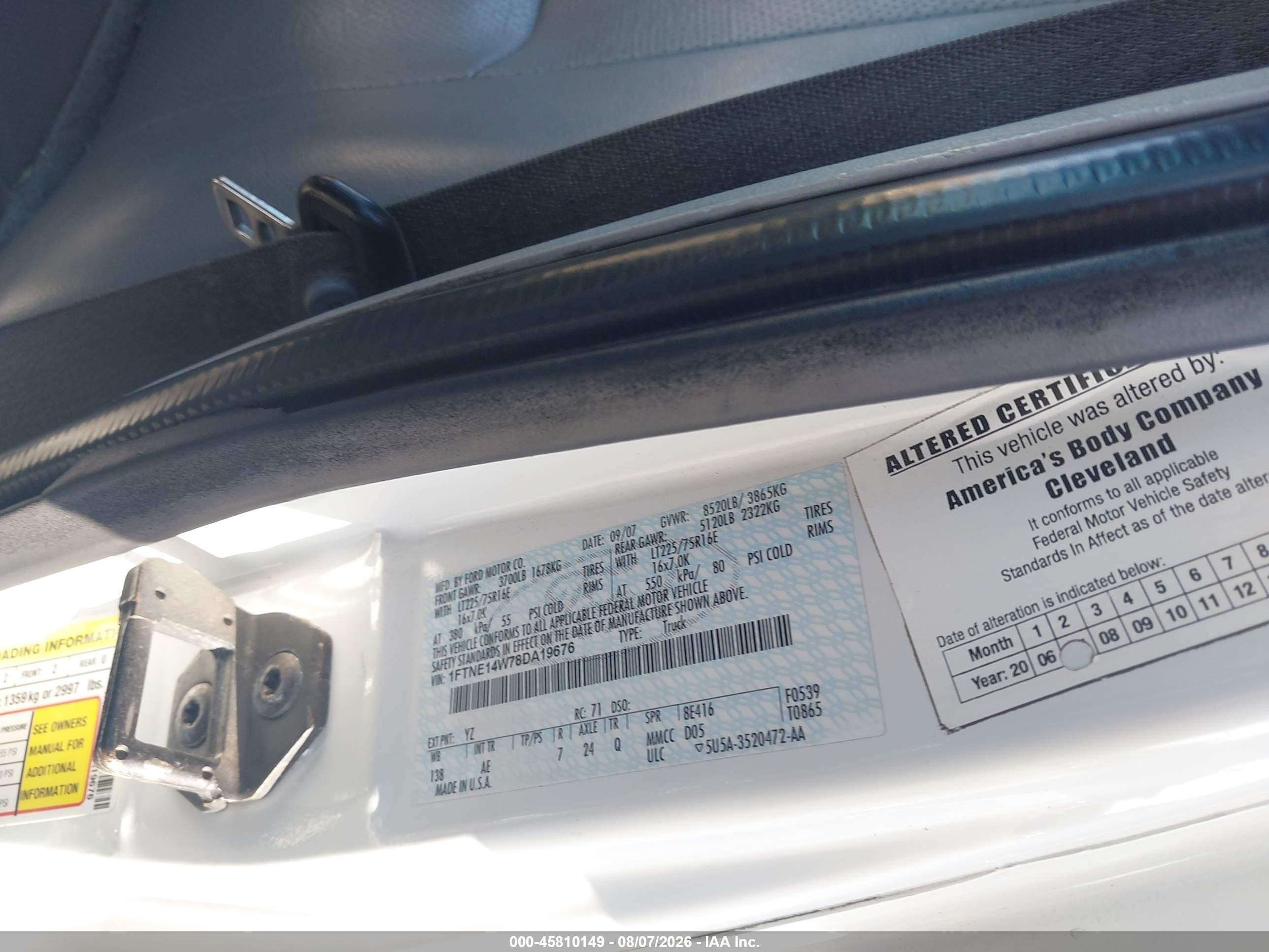 2008 Ford E-150   White vin: 1FTNE14W78DA19676