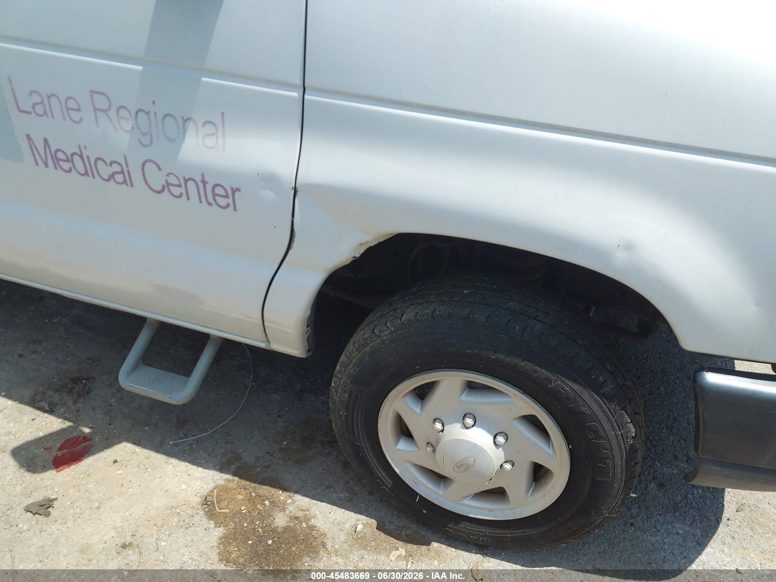 2008 Ford E-150 Commercial/recreational White vin: 1FTNE14W78DA24649