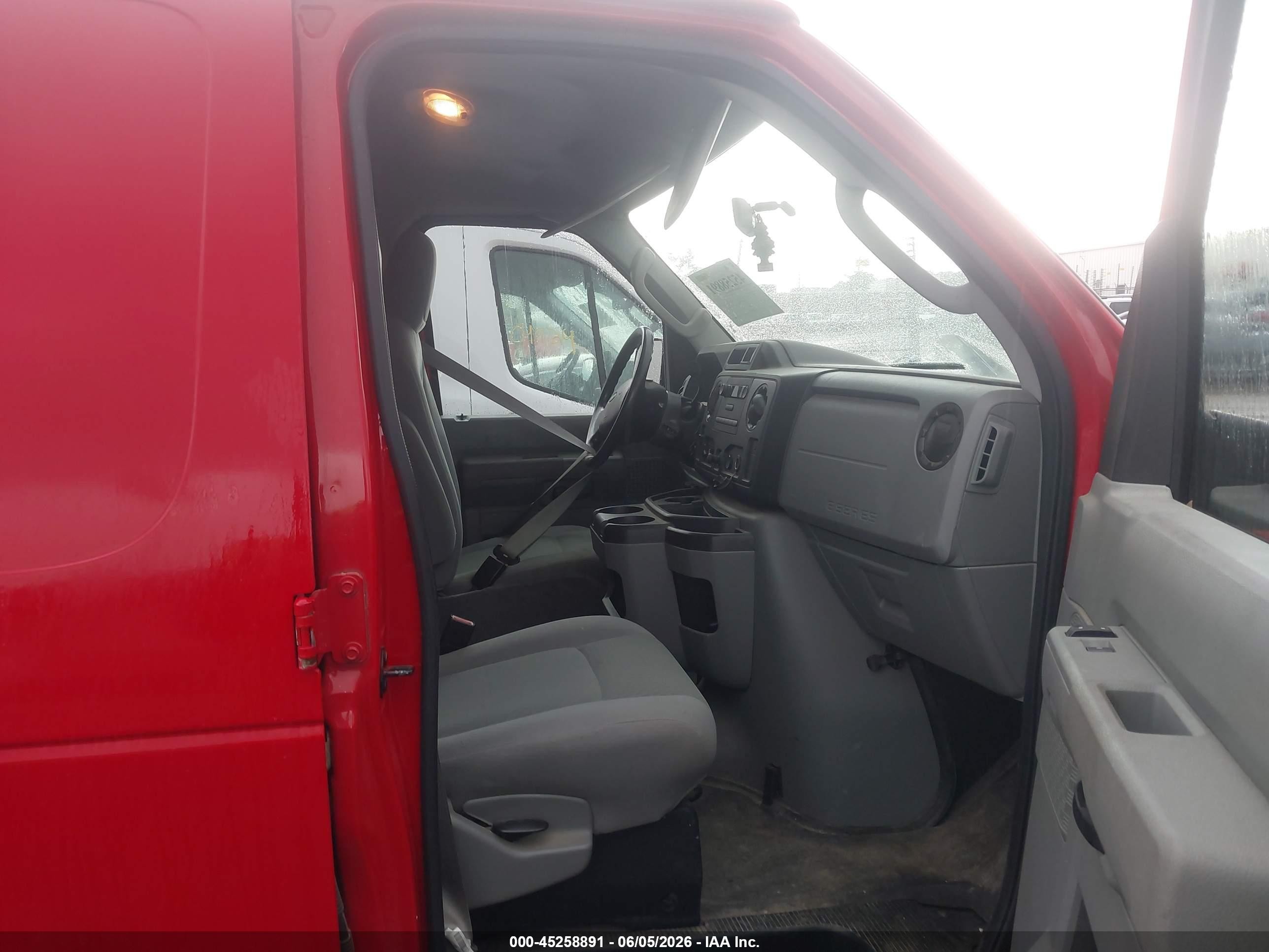 2009 Ford E-150 Commercial/recreational Red vin: 1FTNE14W79DA86134