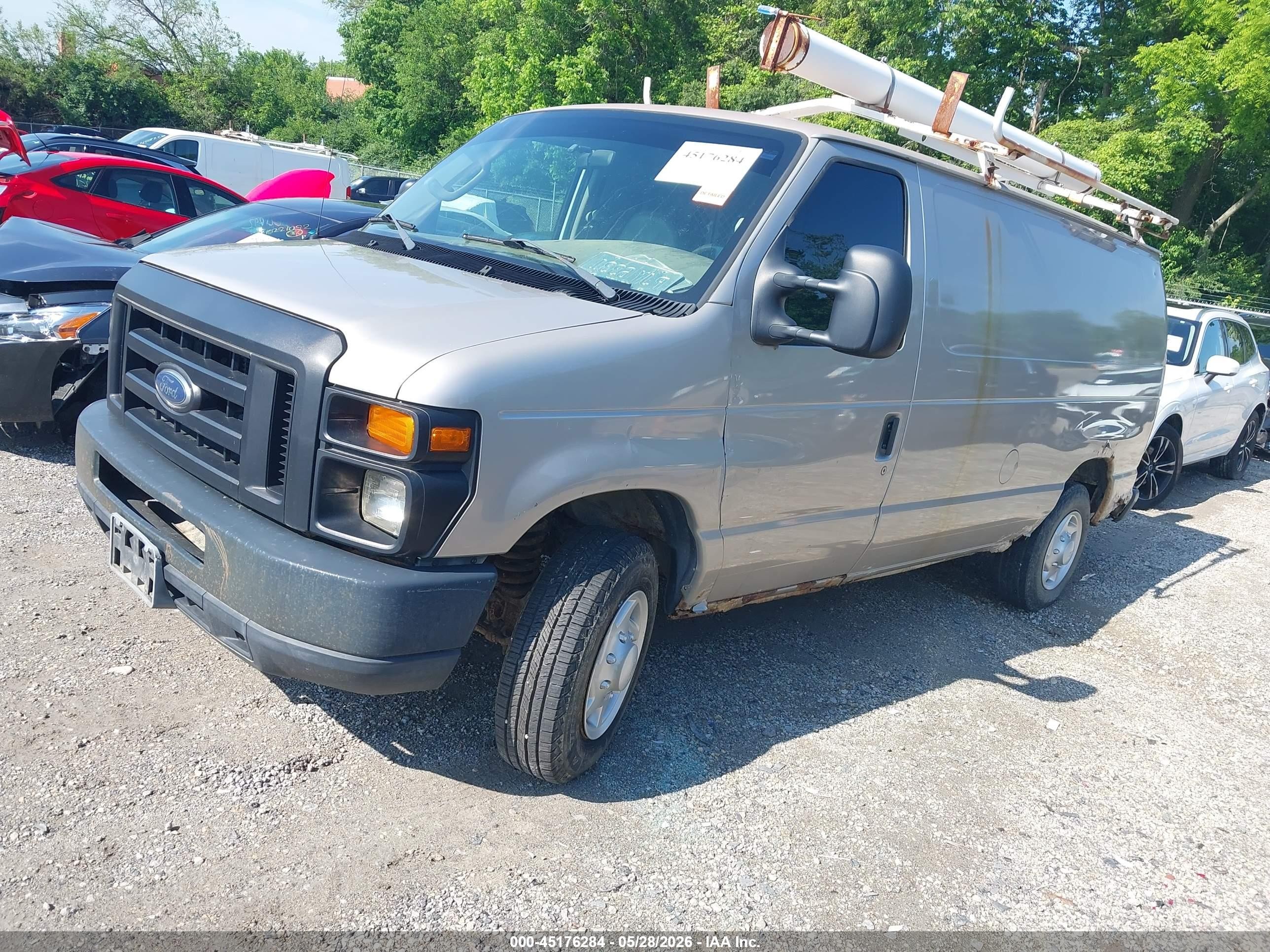 2008 Ford E-150 Commercial/recreational Silver vin: 1FTNE14W98DA30307