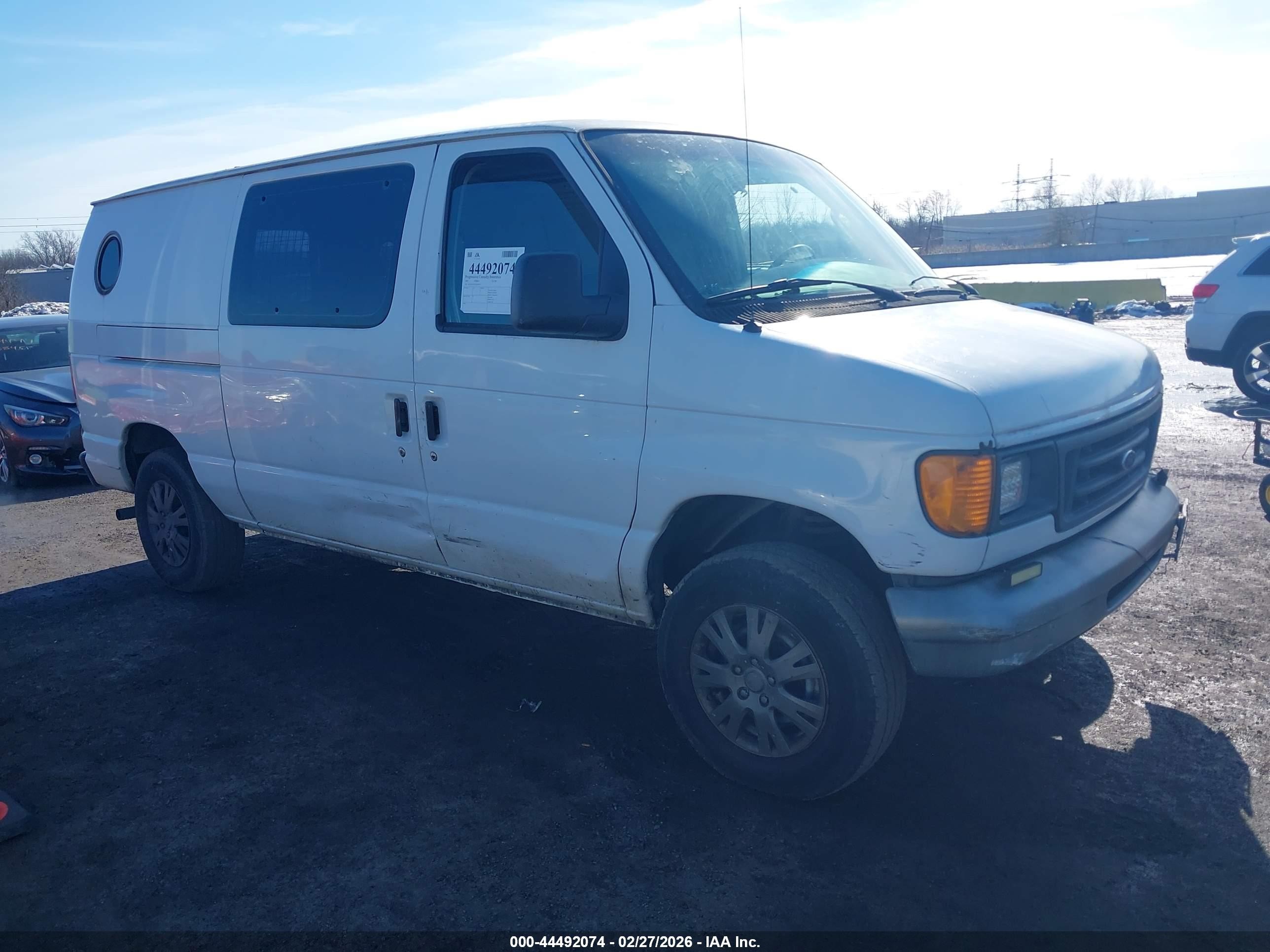 2007 Ford E-150   Белый vin: 1FTNE14WX7DA28757