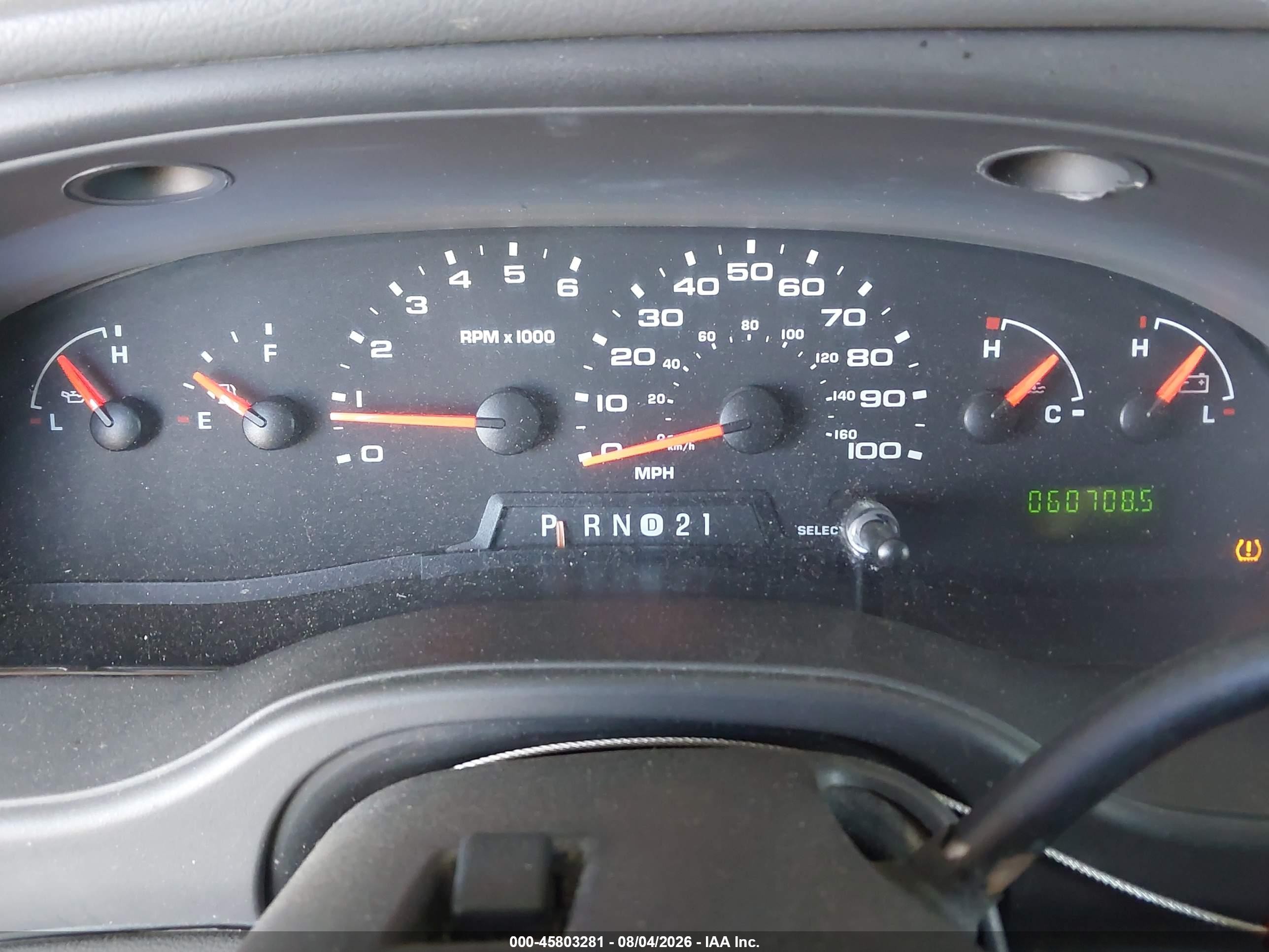 2008 Ford E-150 Commercial/recreational White vin: 1FTNE14WX8DA37119