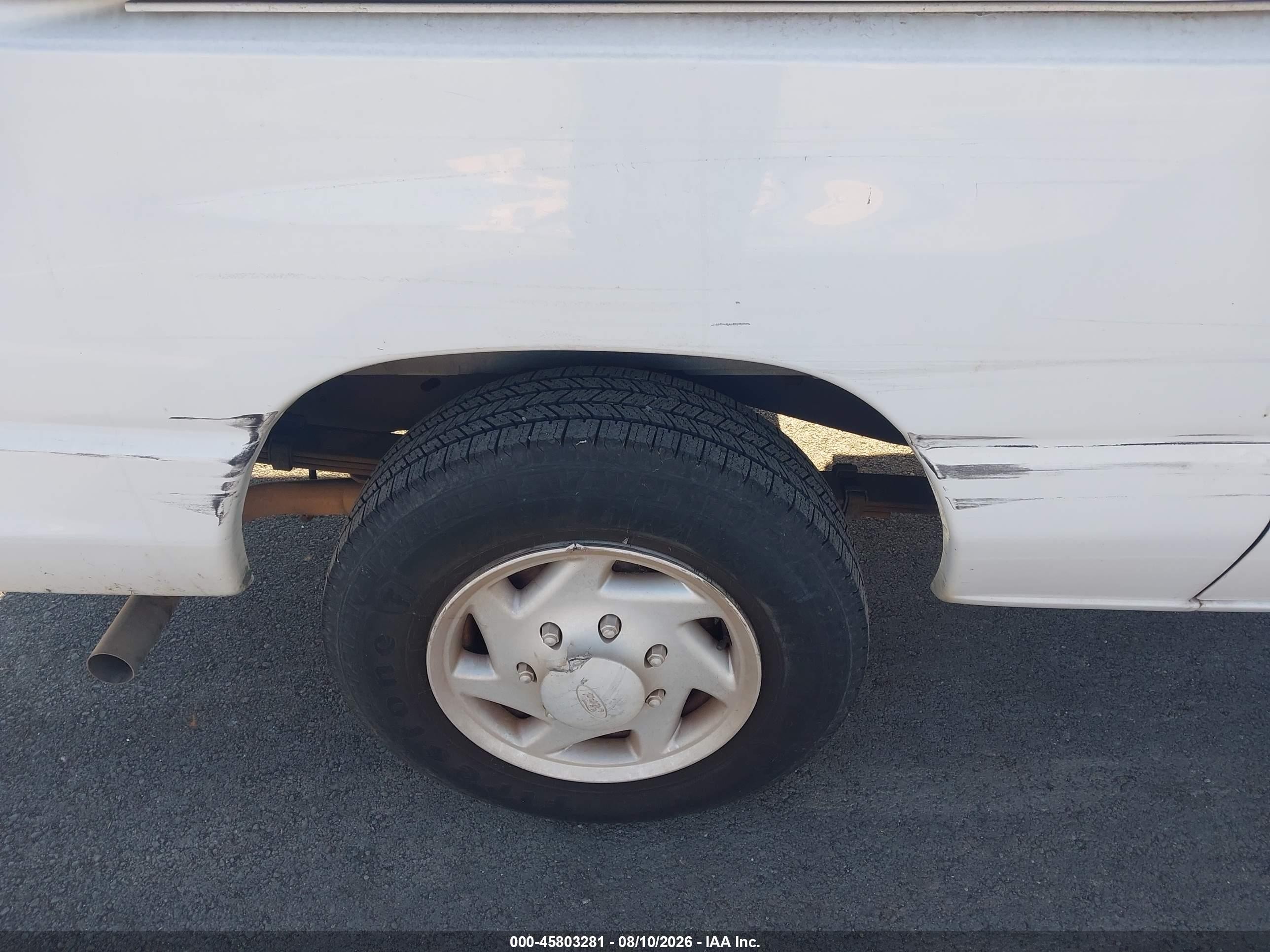 2008 Ford E-150 Commercial/recreational White vin: 1FTNE14WX8DA37119