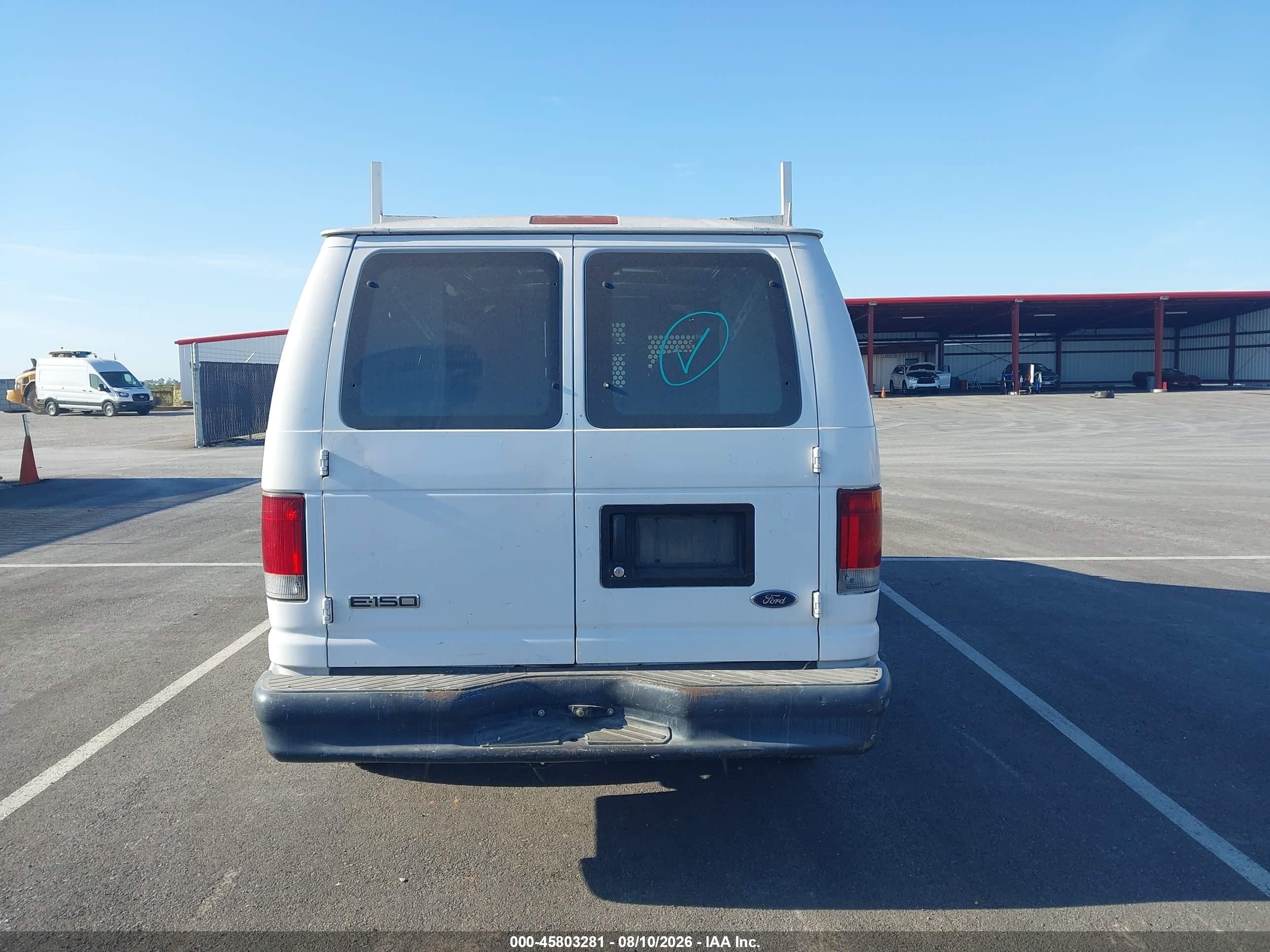2008 Ford E-150 Commercial/recreational White vin: 1FTNE14WX8DA37119