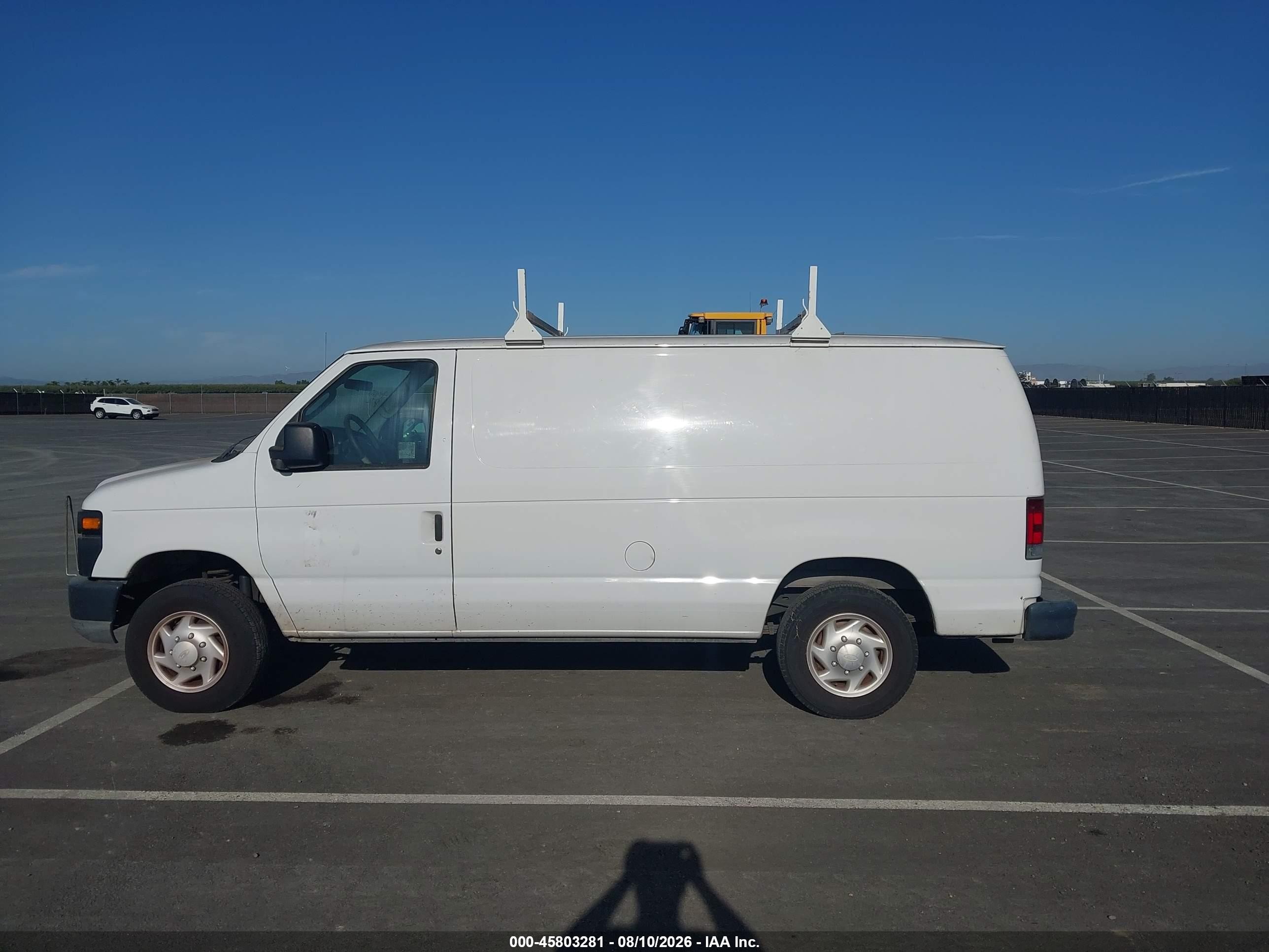 2008 Ford E-150 Commercial/recreational White vin: 1FTNE14WX8DA37119