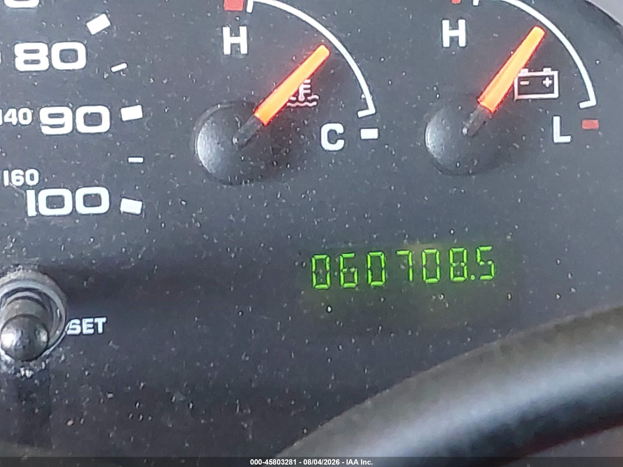 2008 Ford E-150 Commercial/recreational White vin: 1FTNE14WX8DA37119