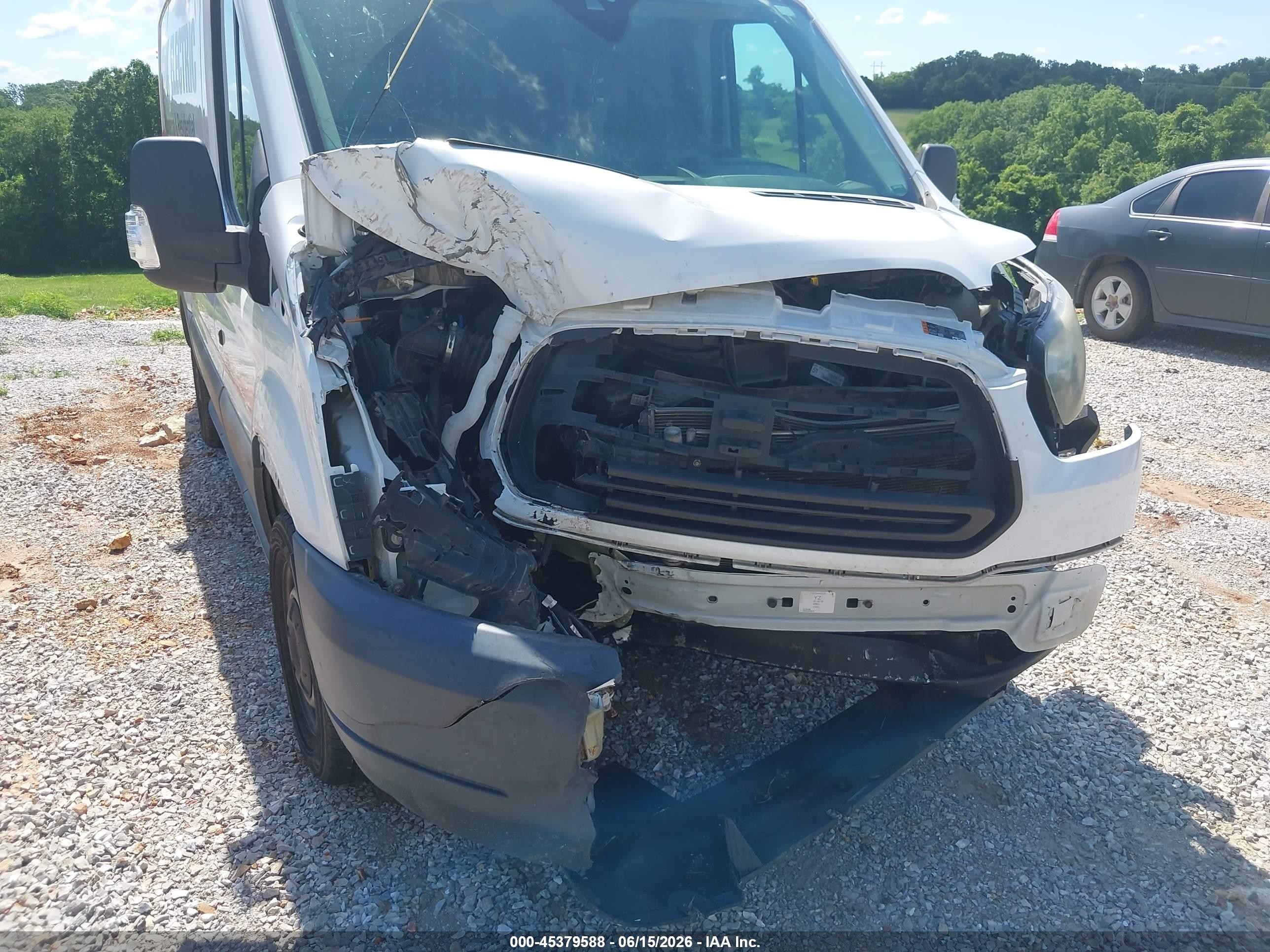 2015 Ford Transit-150   White vin: 1FTNE1CM9FKA84859