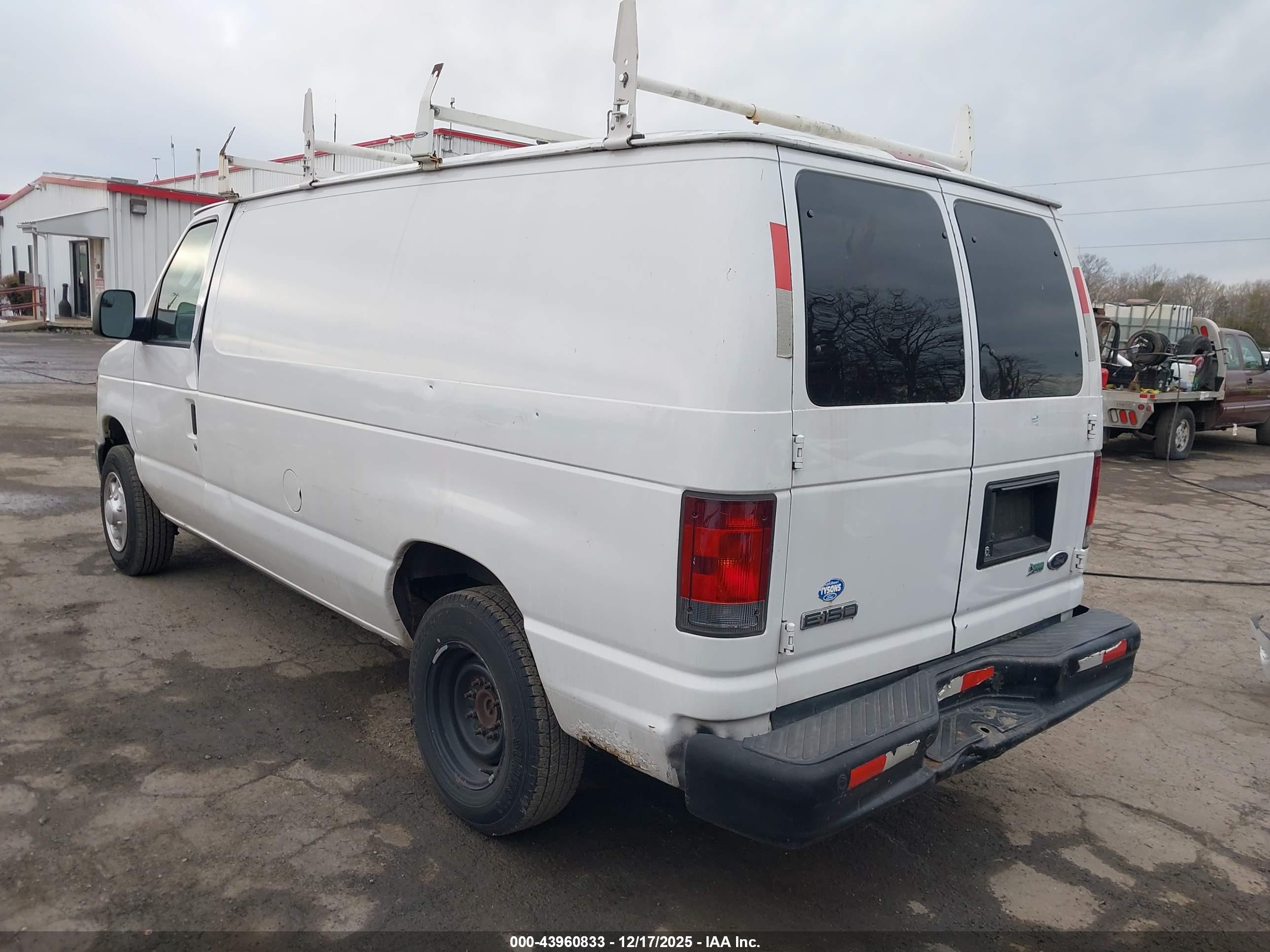 2010 Ford E-150 Commercial/recreational White vin: 1FTNE1EL5ADA64495
