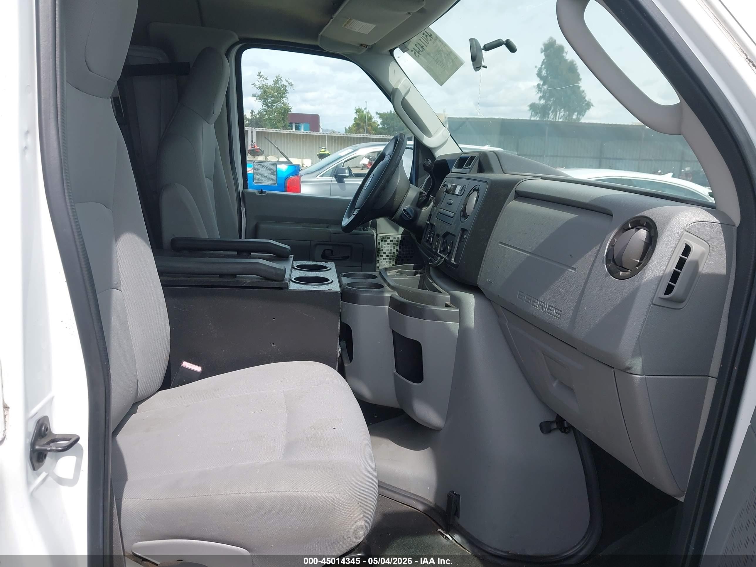 2012 Ford E-150 Commercial White vin: 1FTNE1EL5CDA60112