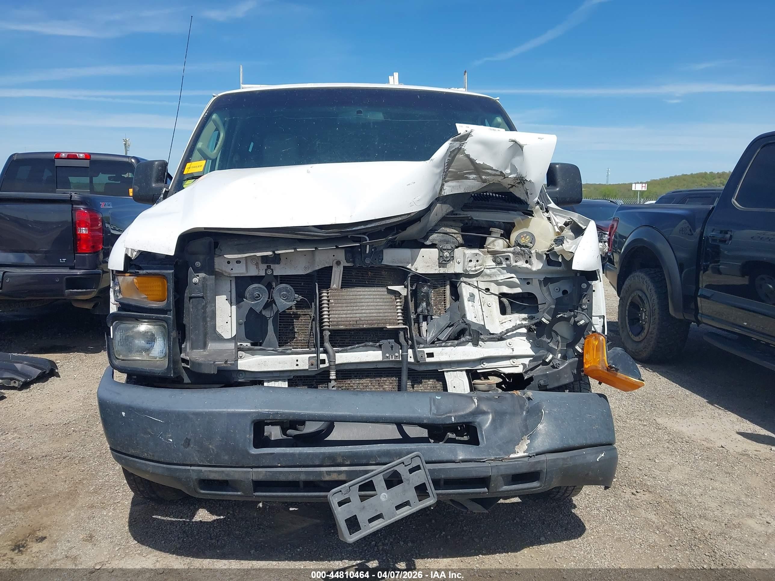2014 Ford E-150 Commercial Белый vin: 1FTNE1EL8EDA47518