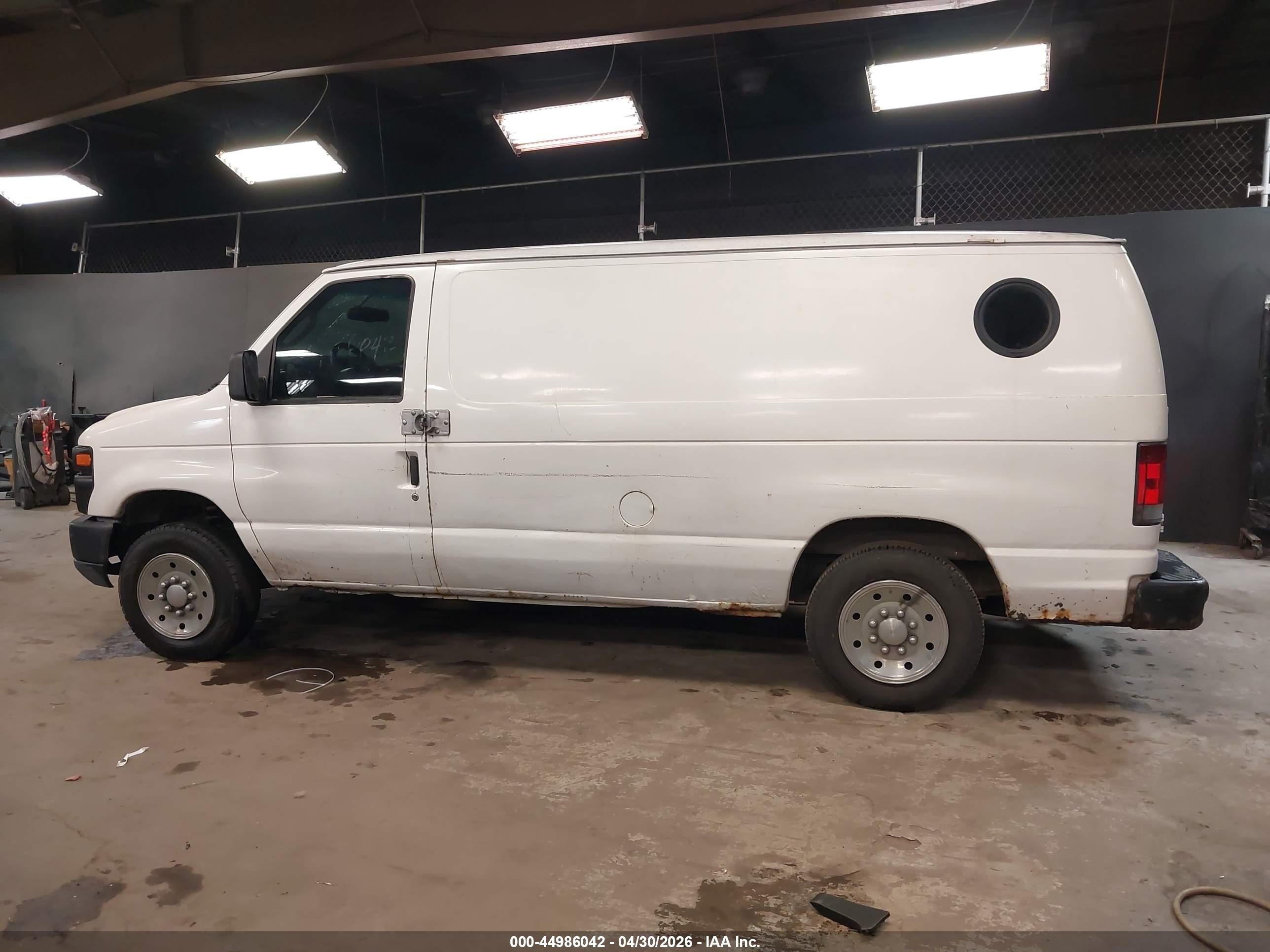 2010 Ford E-150 Commercial/recreational White vin: 1FTNE1EL9ADA64502