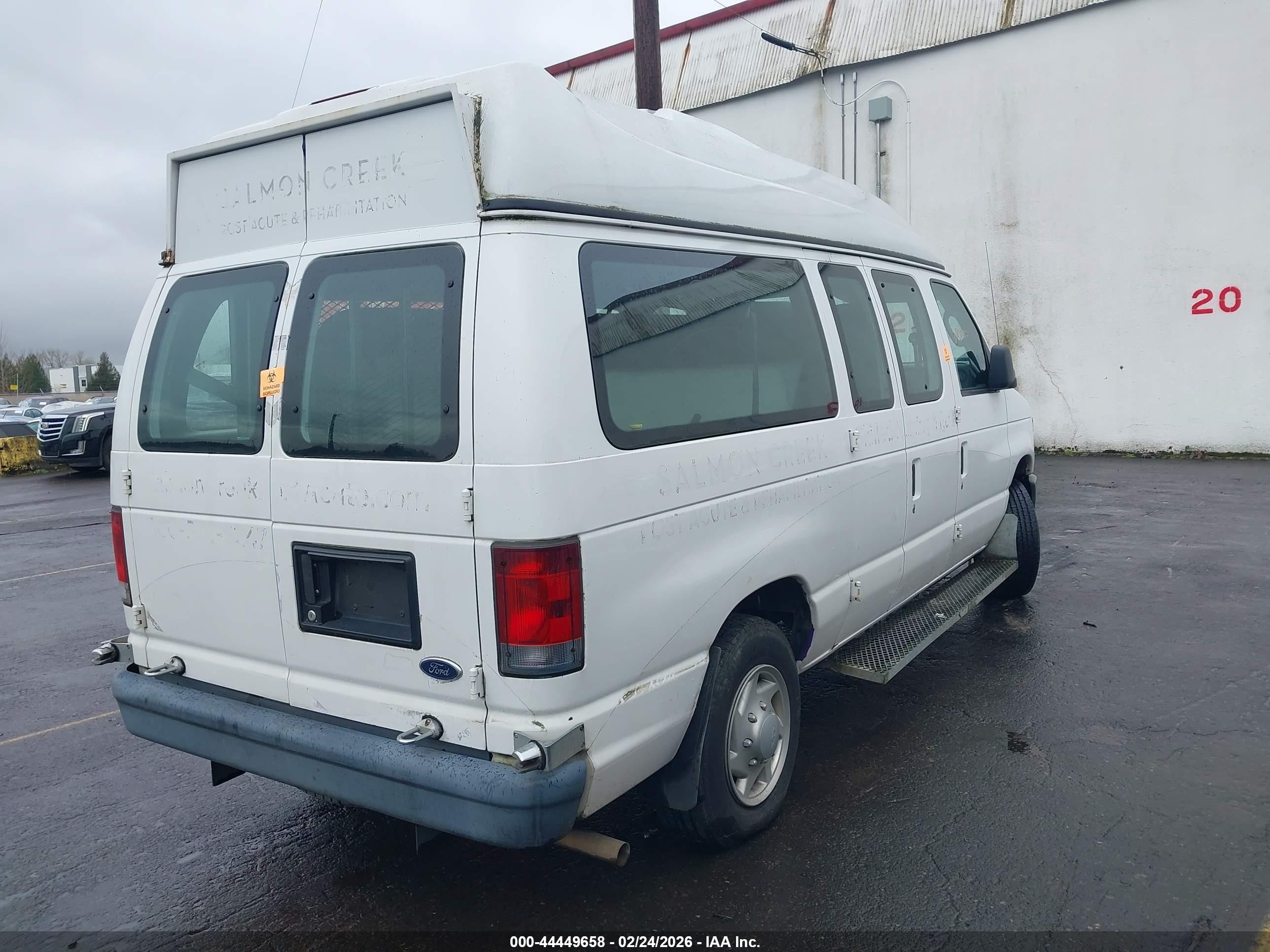 2010 Ford E-150 Commercial/recreational White vin: 1FTNE1EW0ADA07115