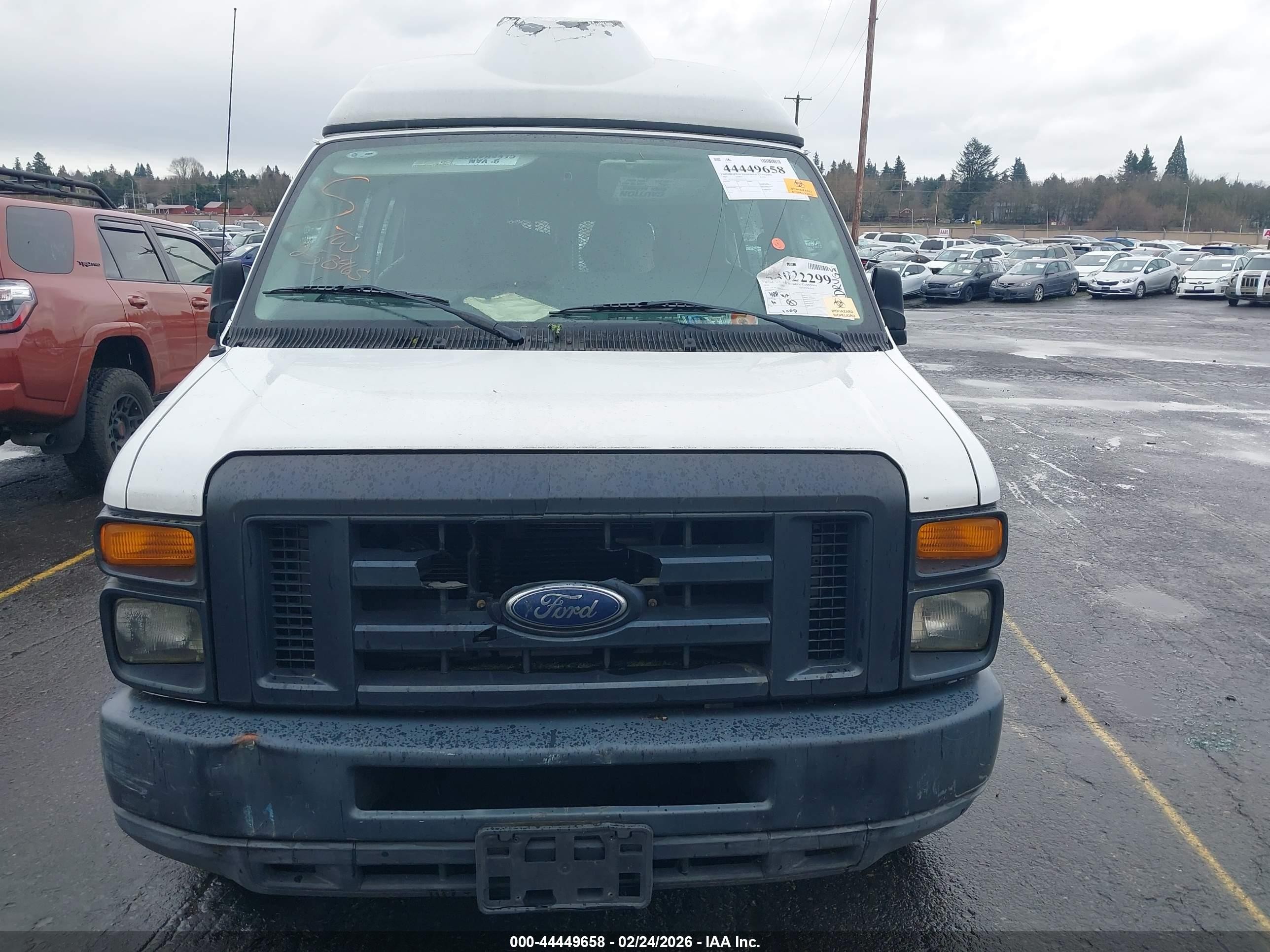 2010 Ford E-150 Commercial/recreational White vin: 1FTNE1EW0ADA07115