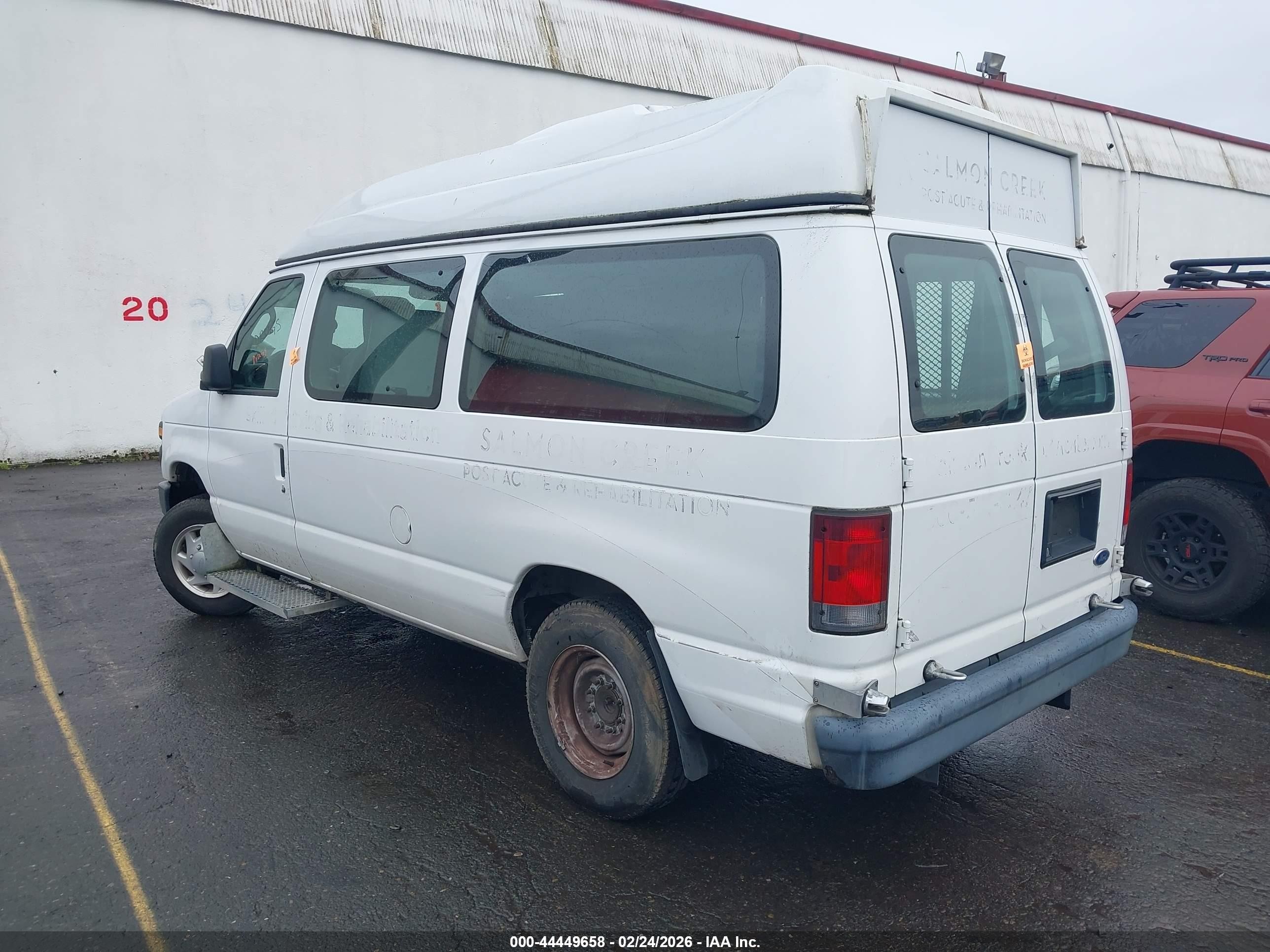 2010 Ford E-150 Commercial/recreational White vin: 1FTNE1EW0ADA07115