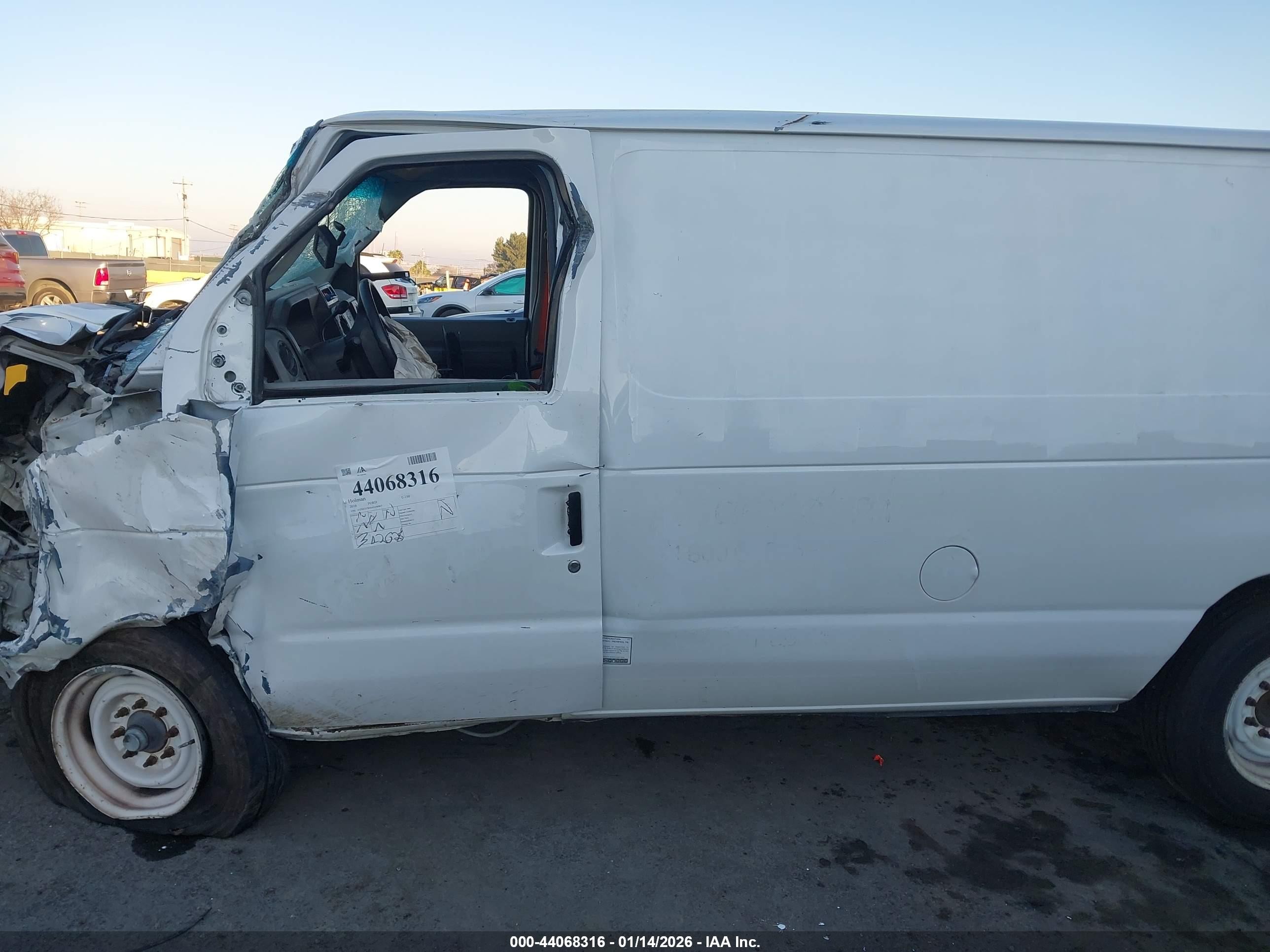 2010 Ford E-150 Commercial/recreational White vin: 1FTNE1EW0ADA90867