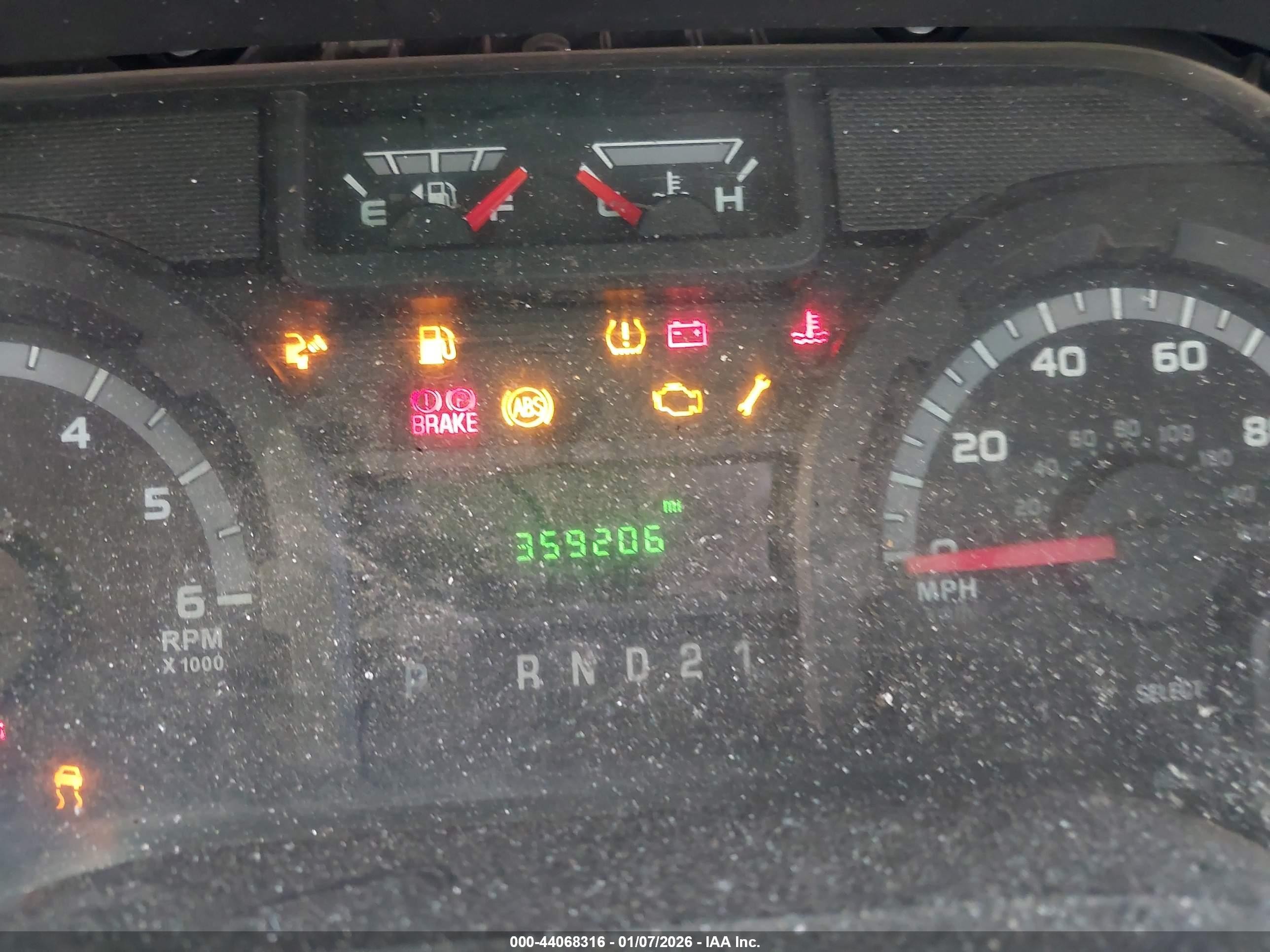 2010 Ford E-150 Commercial/recreational White vin: 1FTNE1EW0ADA90867