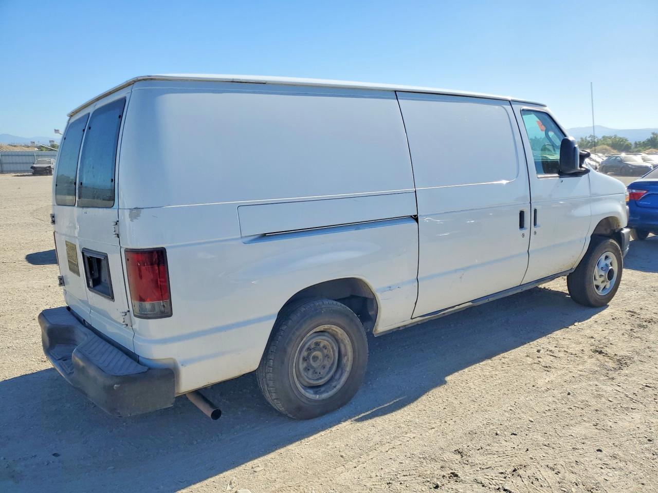 2011 Ford Econoline E150 Van White vin: 1FTNE1EW0BDB31032