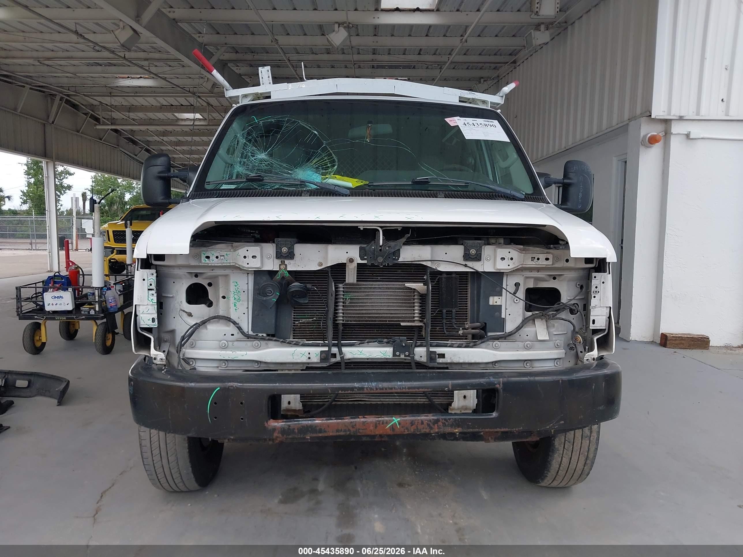 2013 Ford E-150 Commercial White vin: 1FTNE1EW0DDA10858