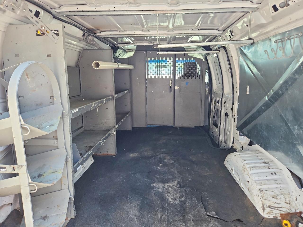 2014 Ford Econoline E150 Van Белый vin: 1FTNE1EW0EDA50357