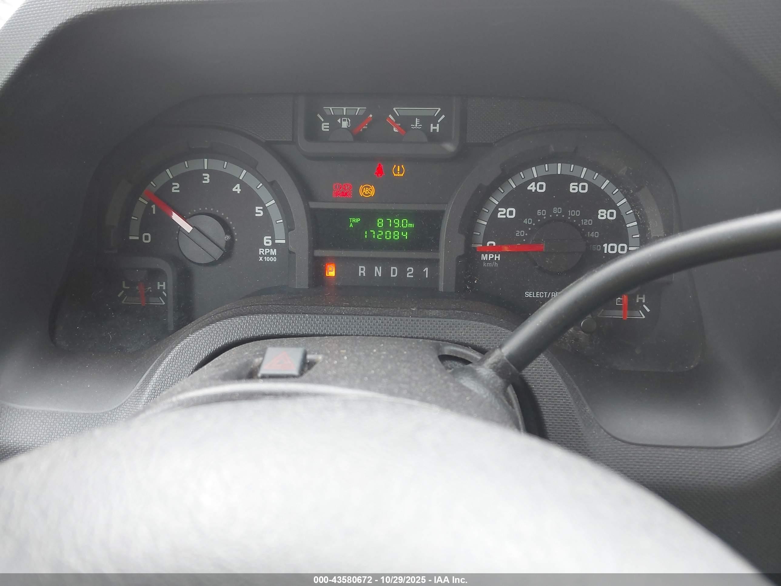 2010 Ford E-150 Commercial/recreational Белый vin: 1FTNE1EW1ADA04806