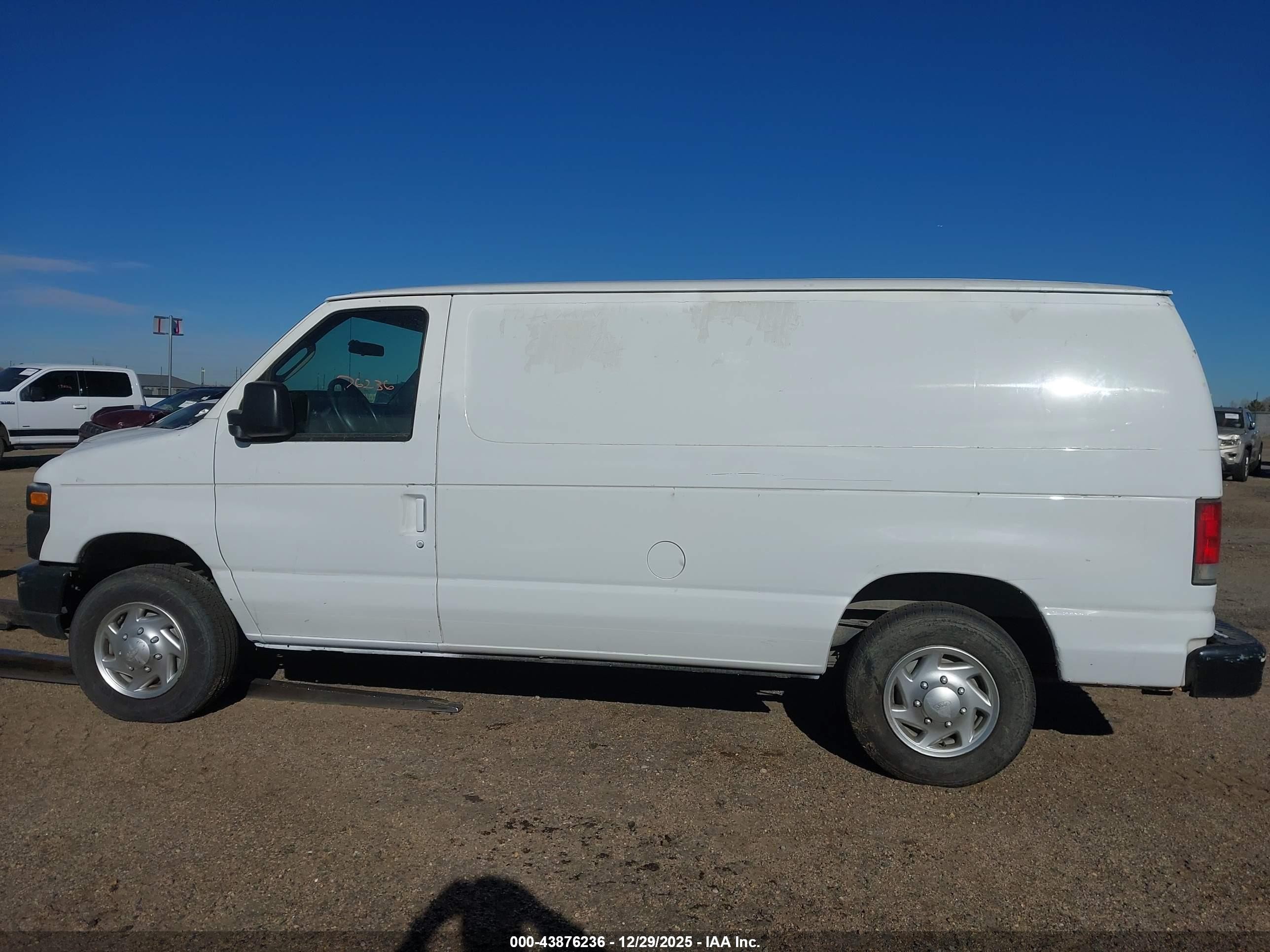 2010 Ford E-150 Commercial/recreational White vin: 1FTNE1EW1ADA69221