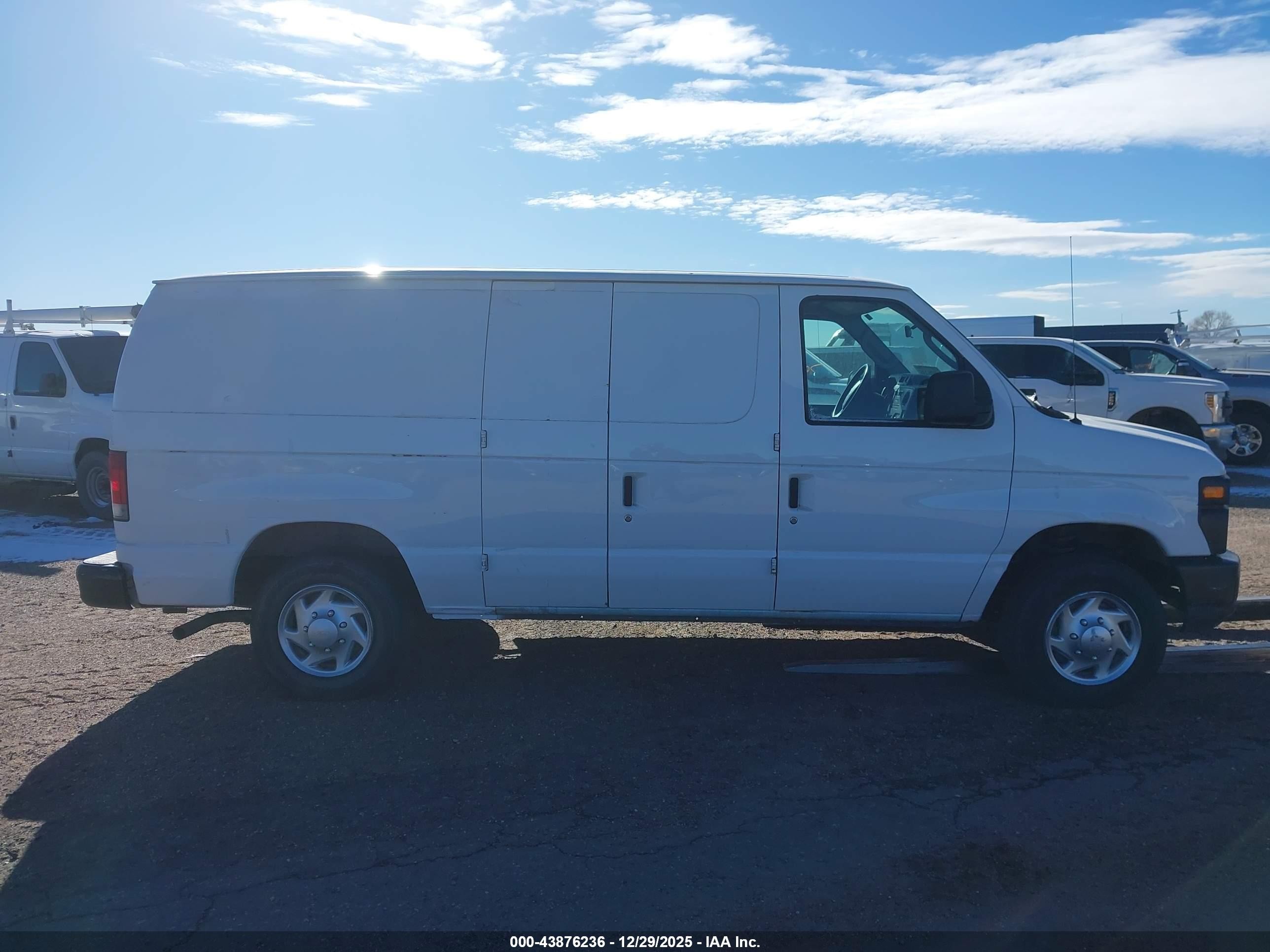 2010 Ford E-150 Commercial/recreational White vin: 1FTNE1EW1ADA69221